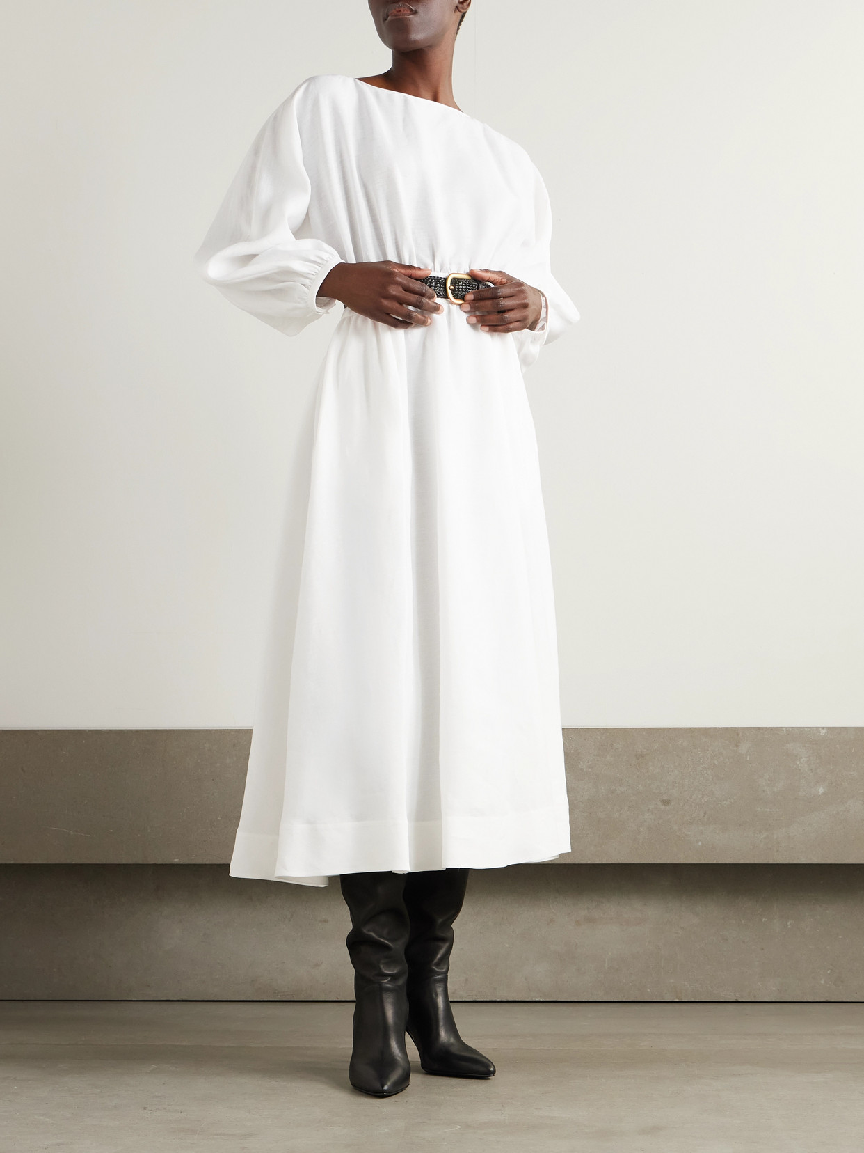 Gabriela Hearst Ahmose Maxi Dress In White Aloe Linen In White