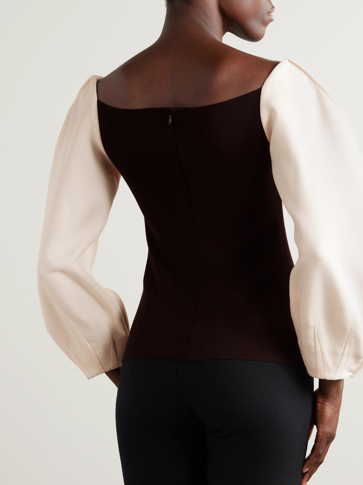 Gabriela Hearst Enoch Wool-crepe And Silk Cropped Top In Black