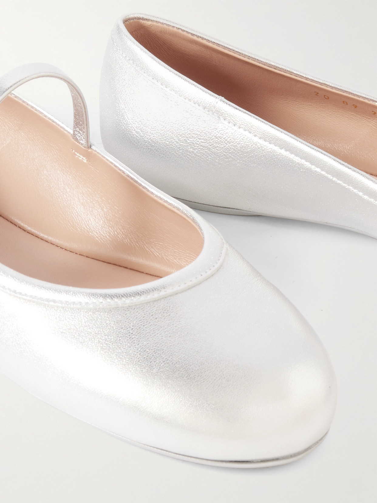 Gianvito Rossi Carla Ballet Flats In Silver
