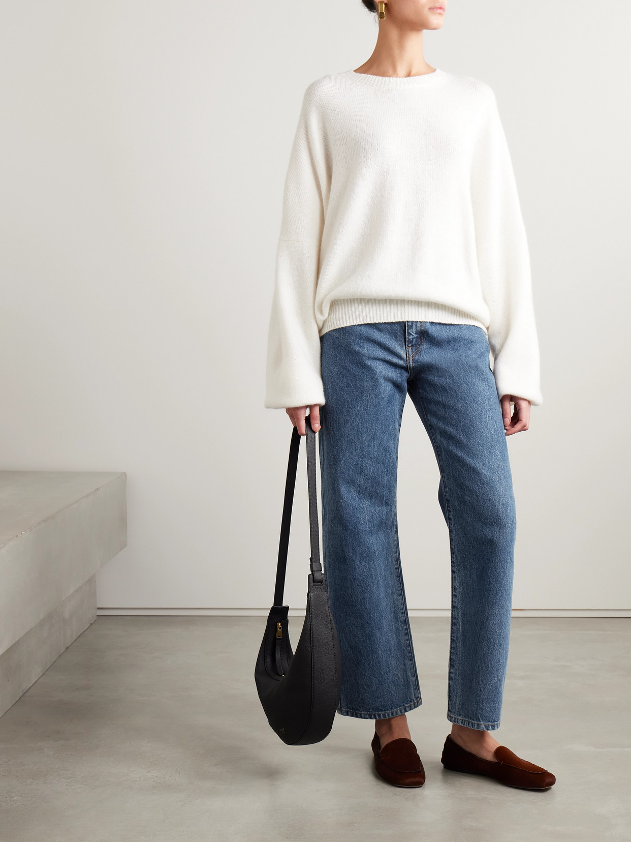 Khaite Kerrie Distressed Low-rise Straight-leg Jeans In Blue
