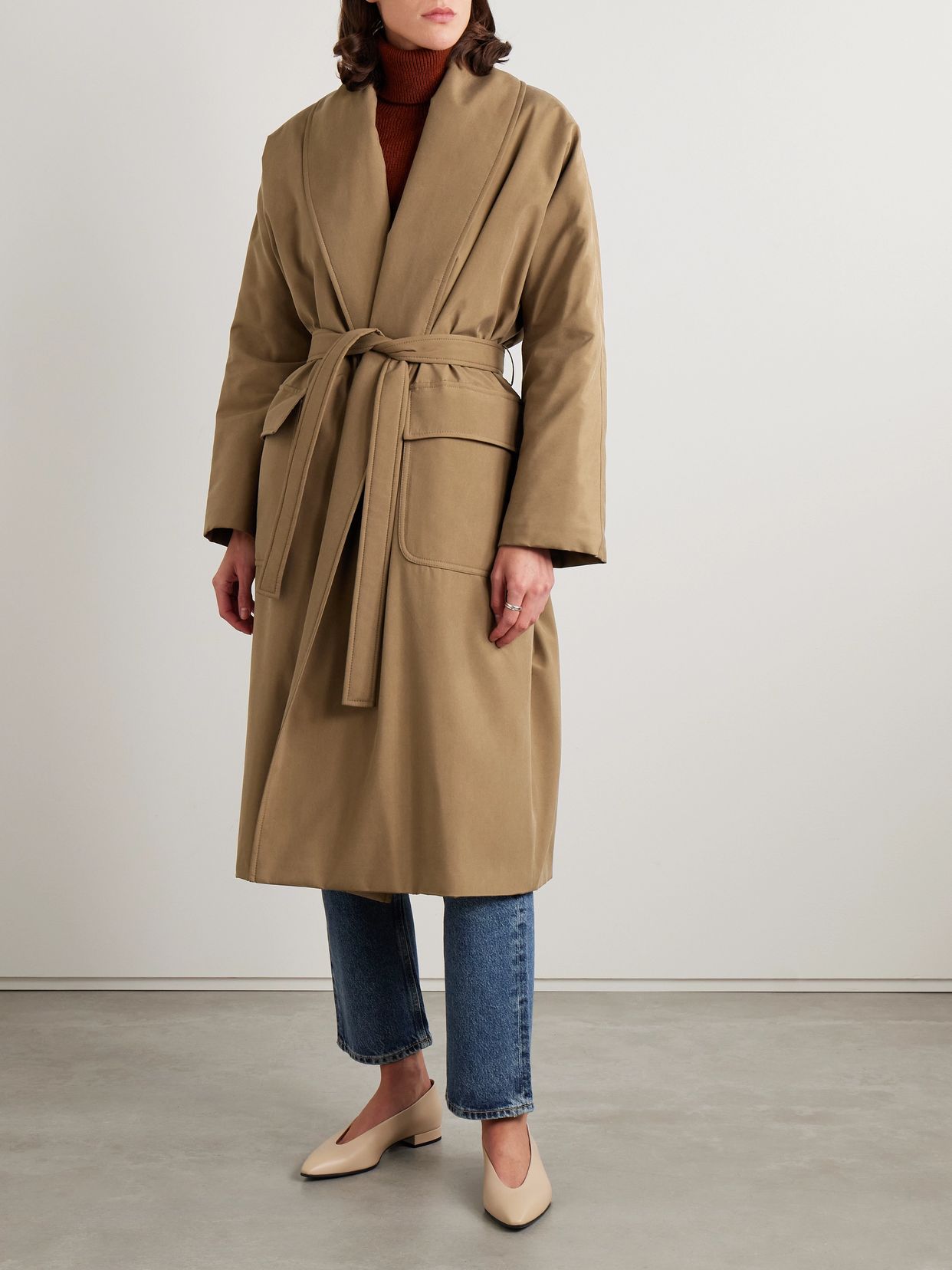 LOROPIANA 드와이트 벨트 실크 코트