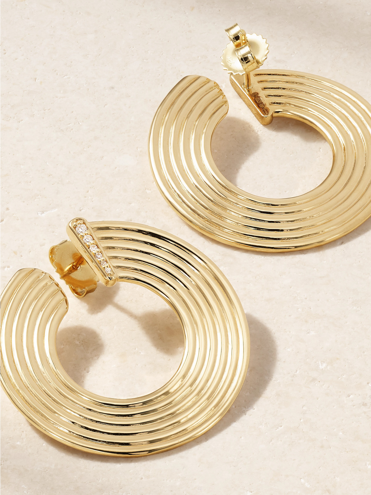 Sorellina Record Crescent 18-karat Gold Diamond Hoop Earrings In Gold