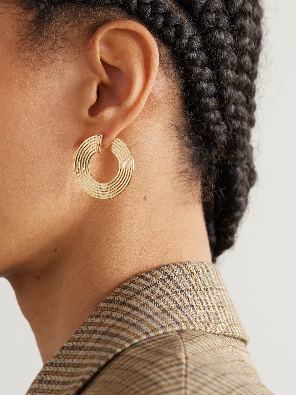 Sorellina Record Crescent 18-karat Gold Diamond Hoop Earrings In Gold