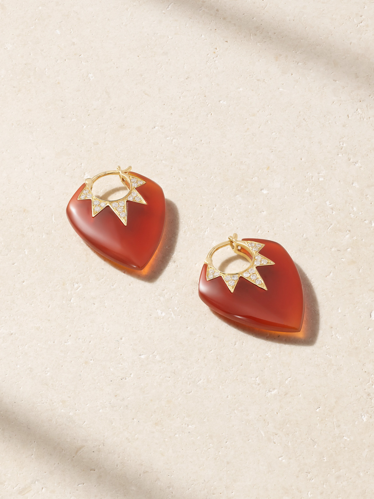 Sorellina Classic Guitar Pick 18-karat Gold, Carnelian And Diamond Earrings In Red
