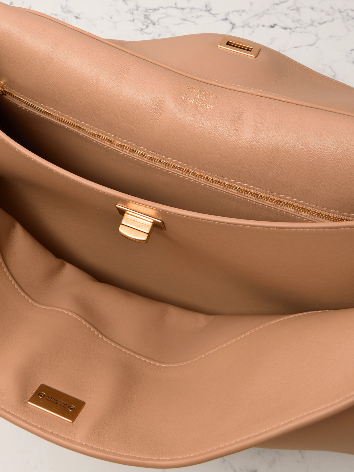 Balenciaga Large Rodeo Smooth Leather Shoulder Bag In Cream