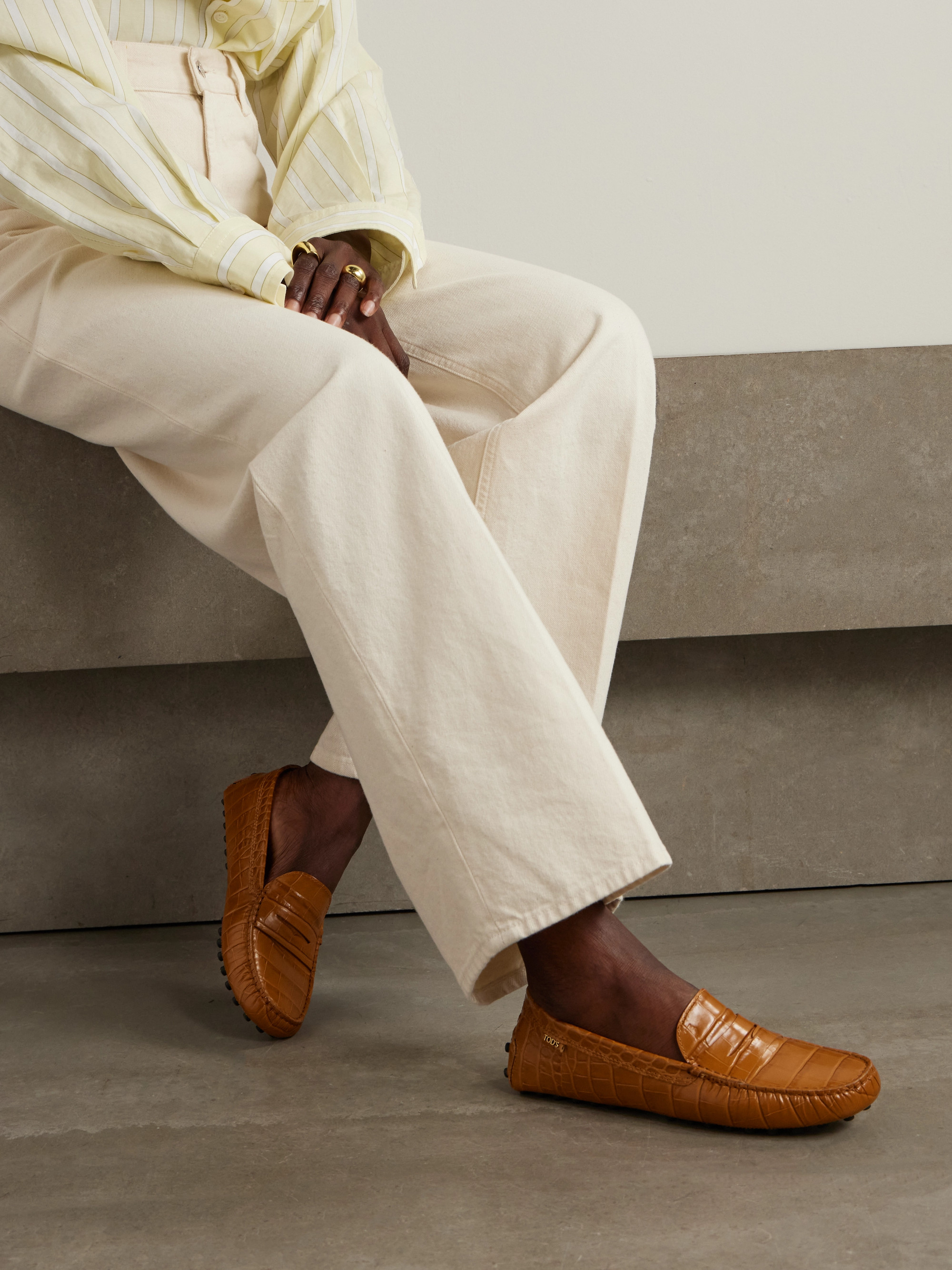 Tod's Gommino croc-effect leather loafers thumbnail