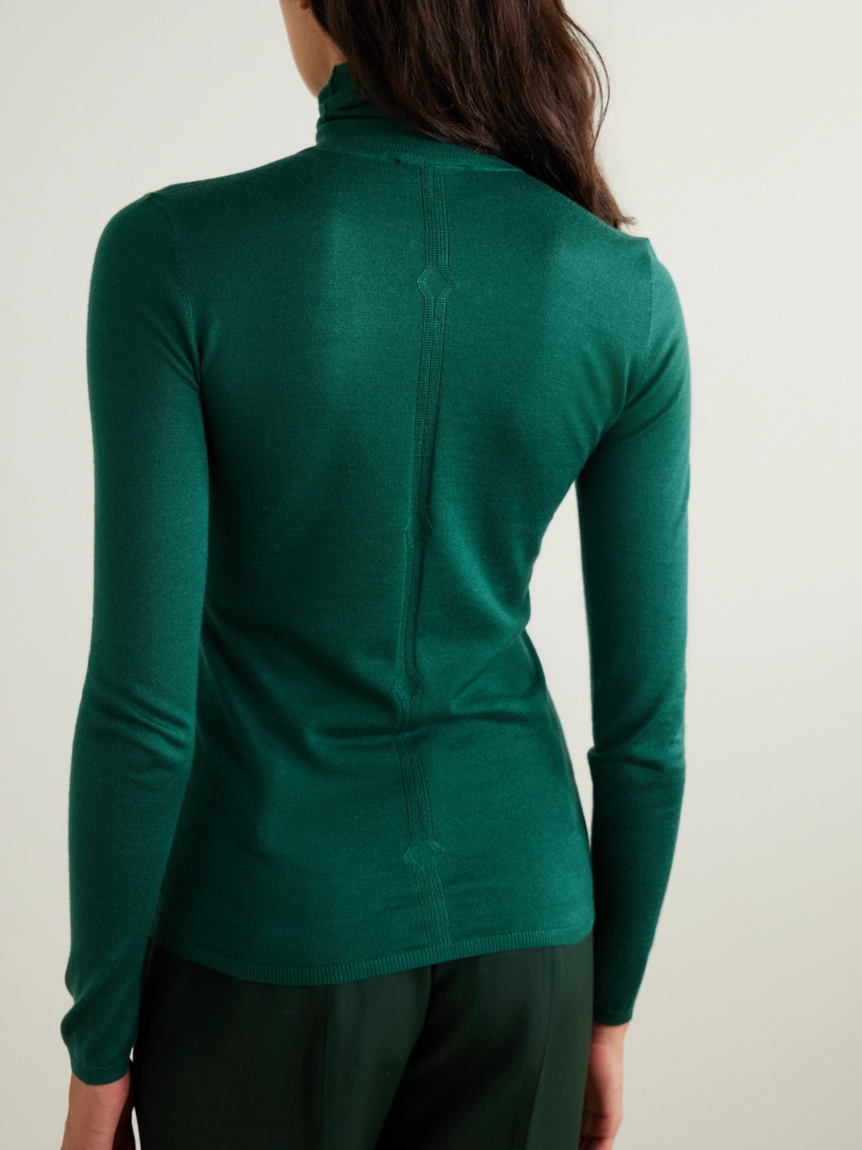 Gabriela Hearst Steinem Cashmere And Silk-blend Turtleneck Sweater In Green