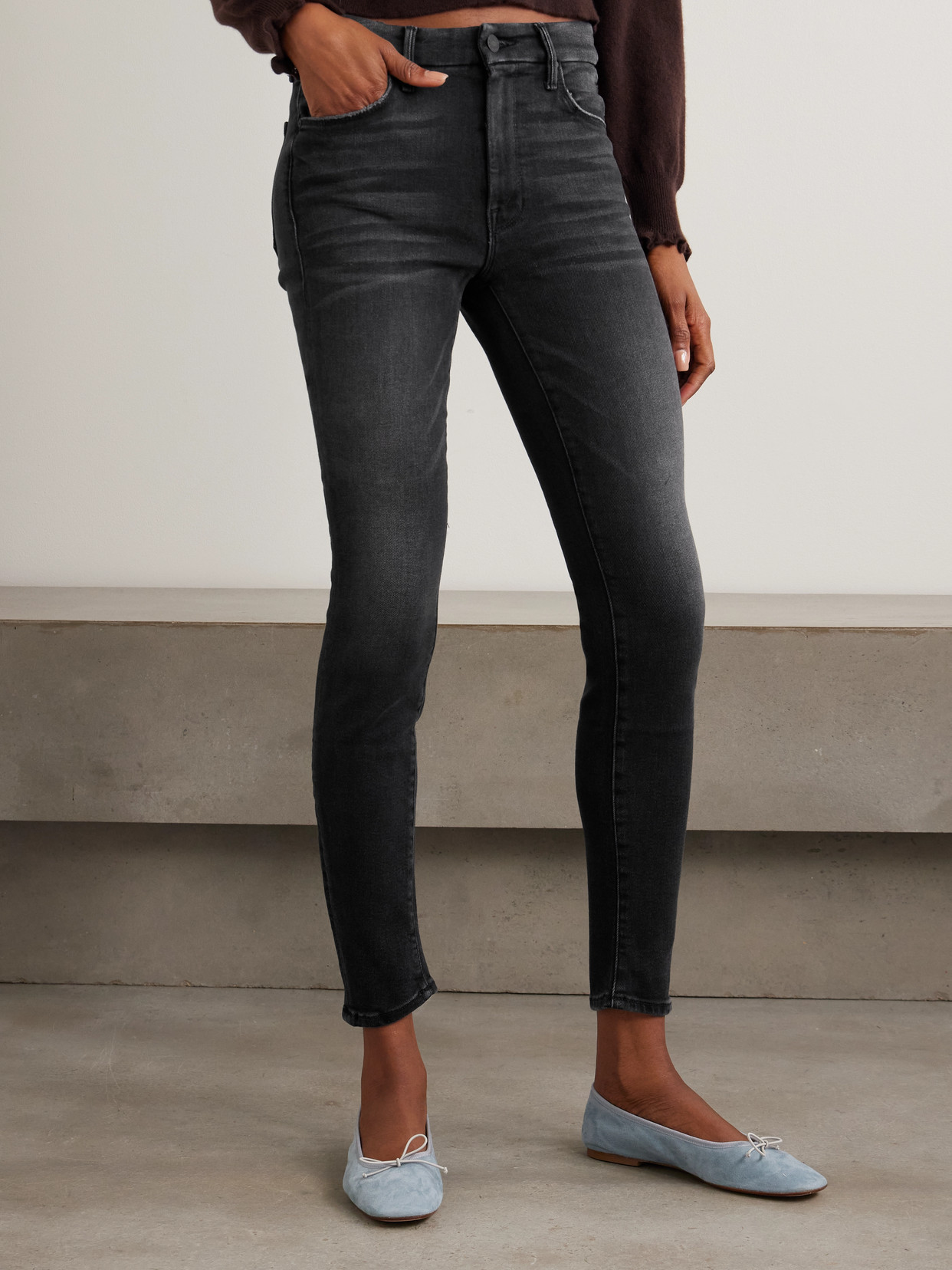 The Looker Mid-Rise Skinny