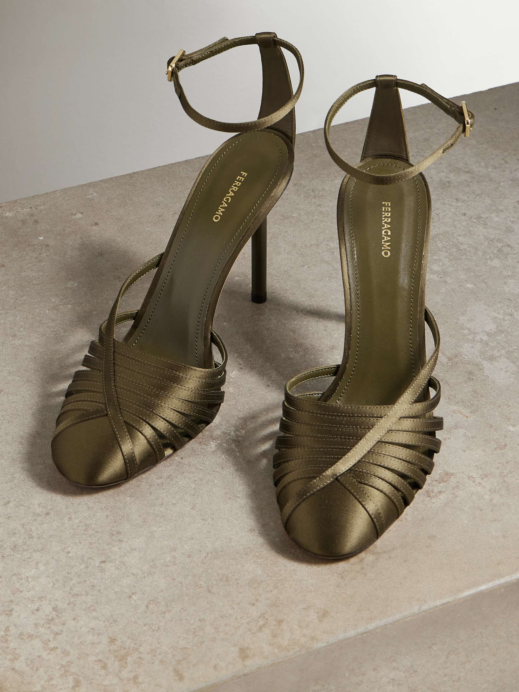 FERRAGAMO 