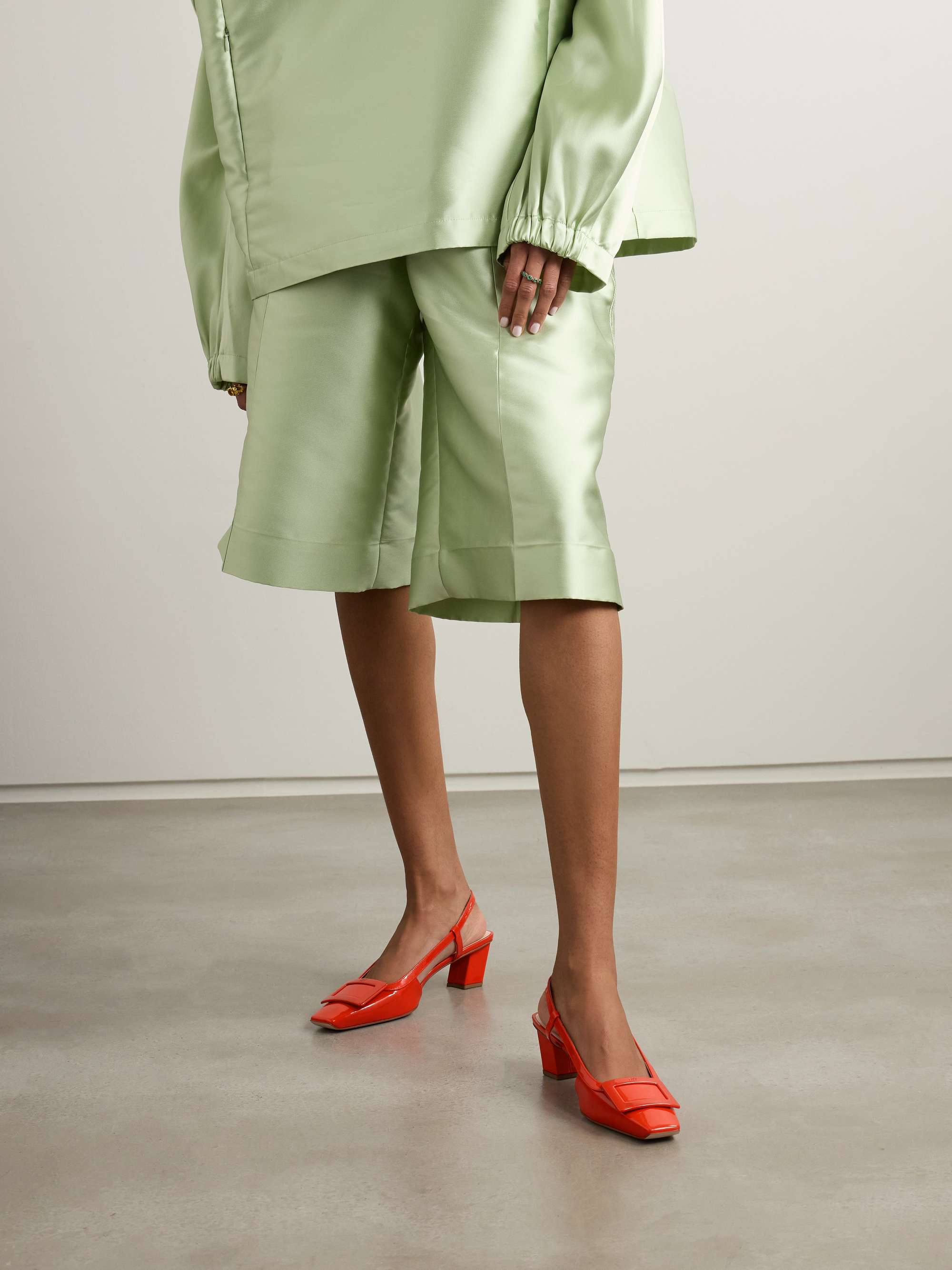 ROGER VIVIER 