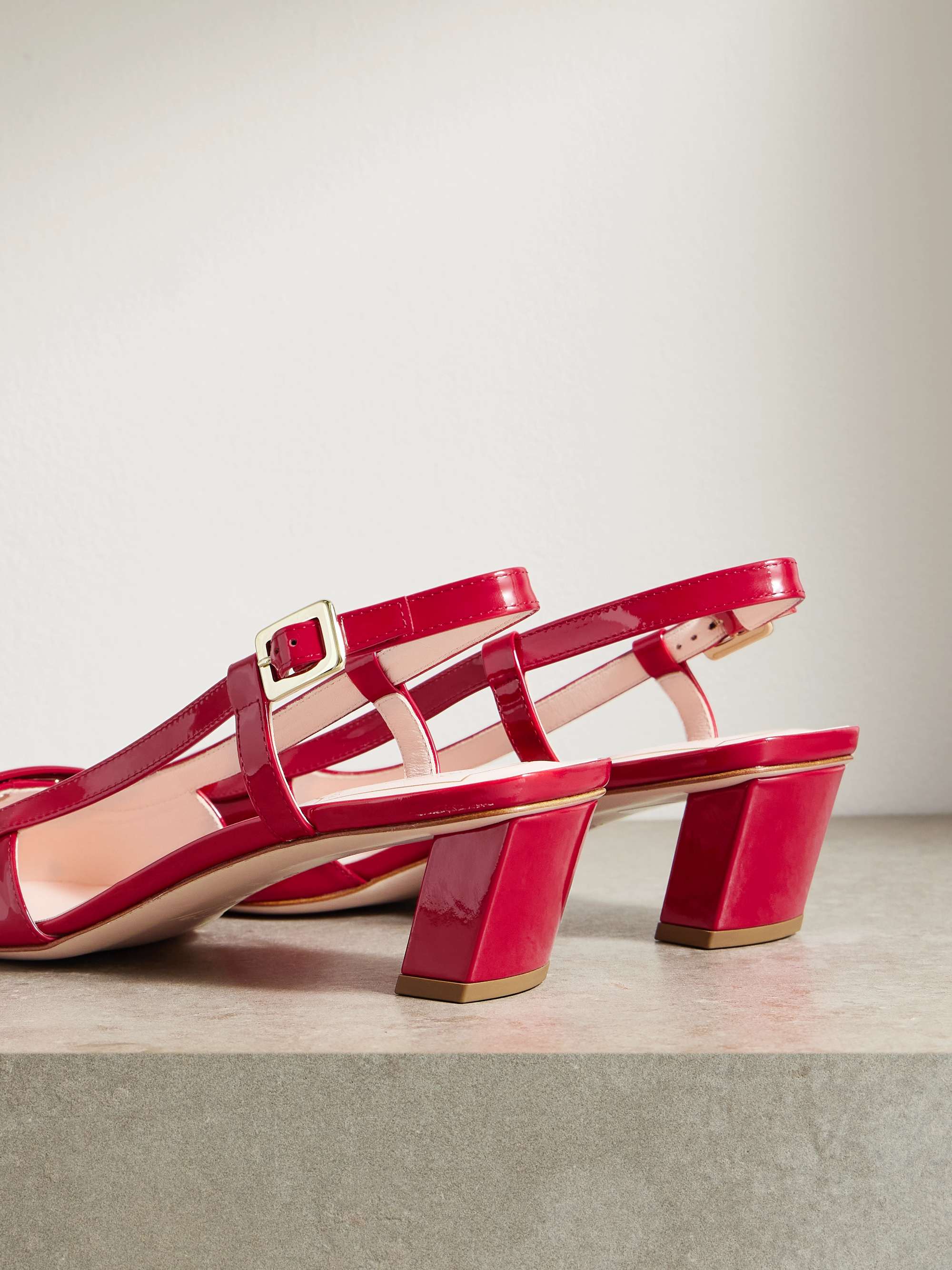 ROGER VIVIER 