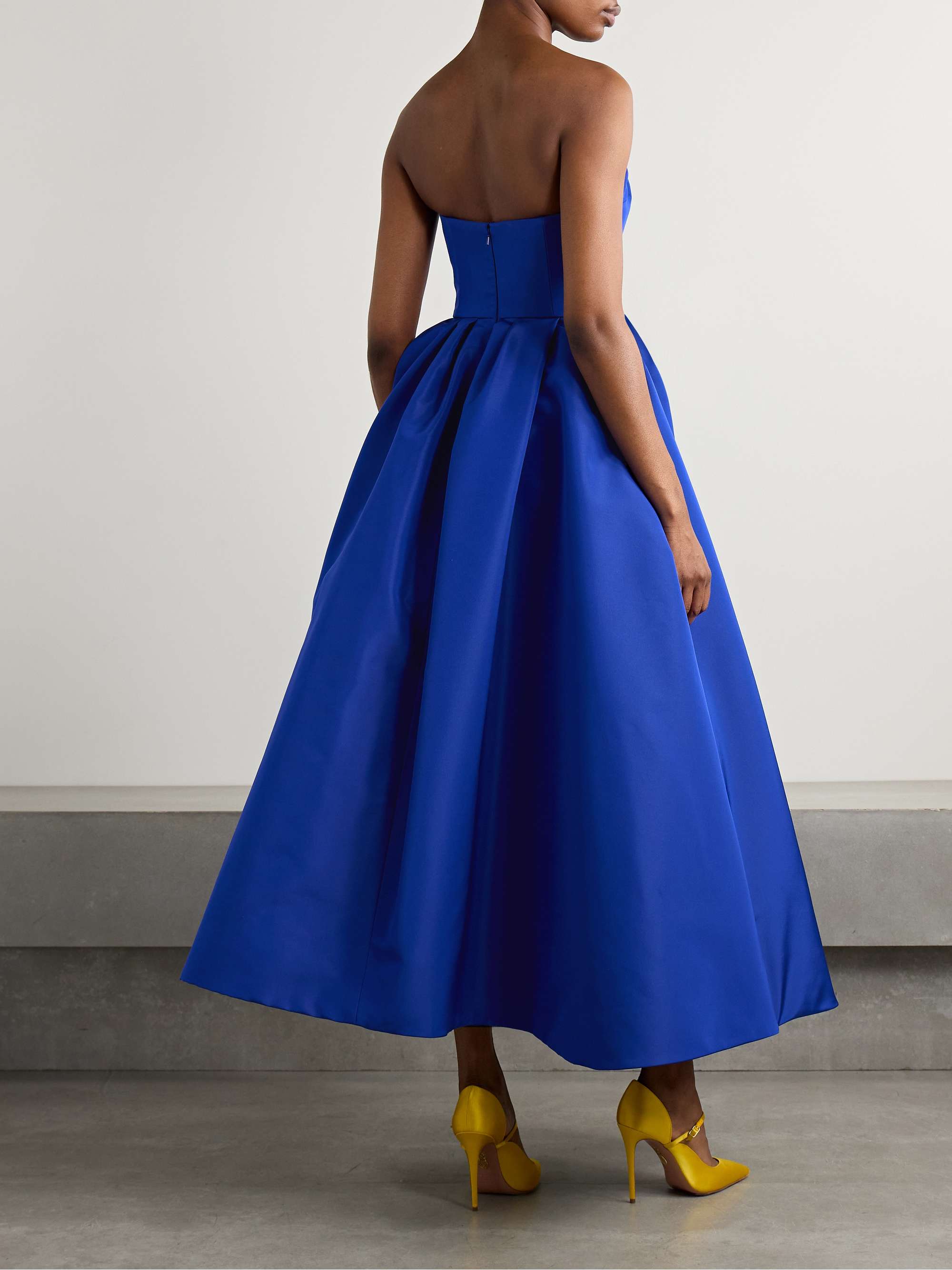 CAROLINA HERRERA 