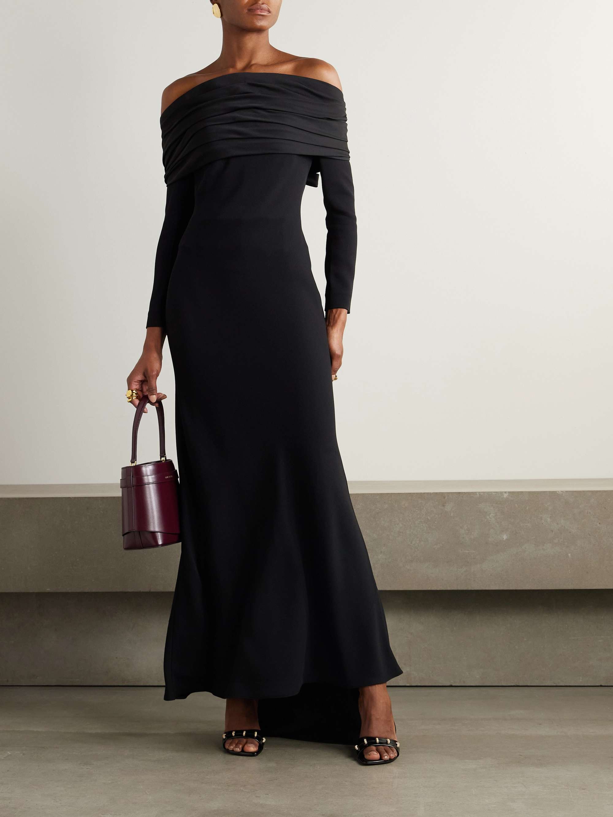 GIVENCHY 