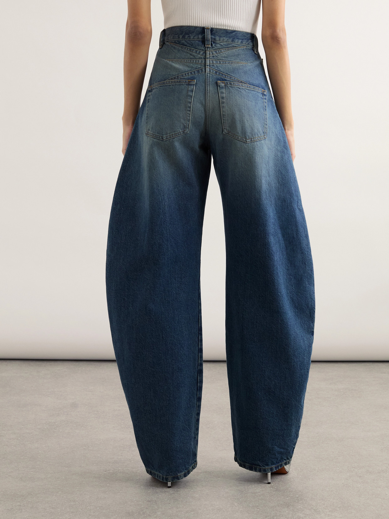 ALAÏA HIGH-RISE BARREL-LEG JEANS