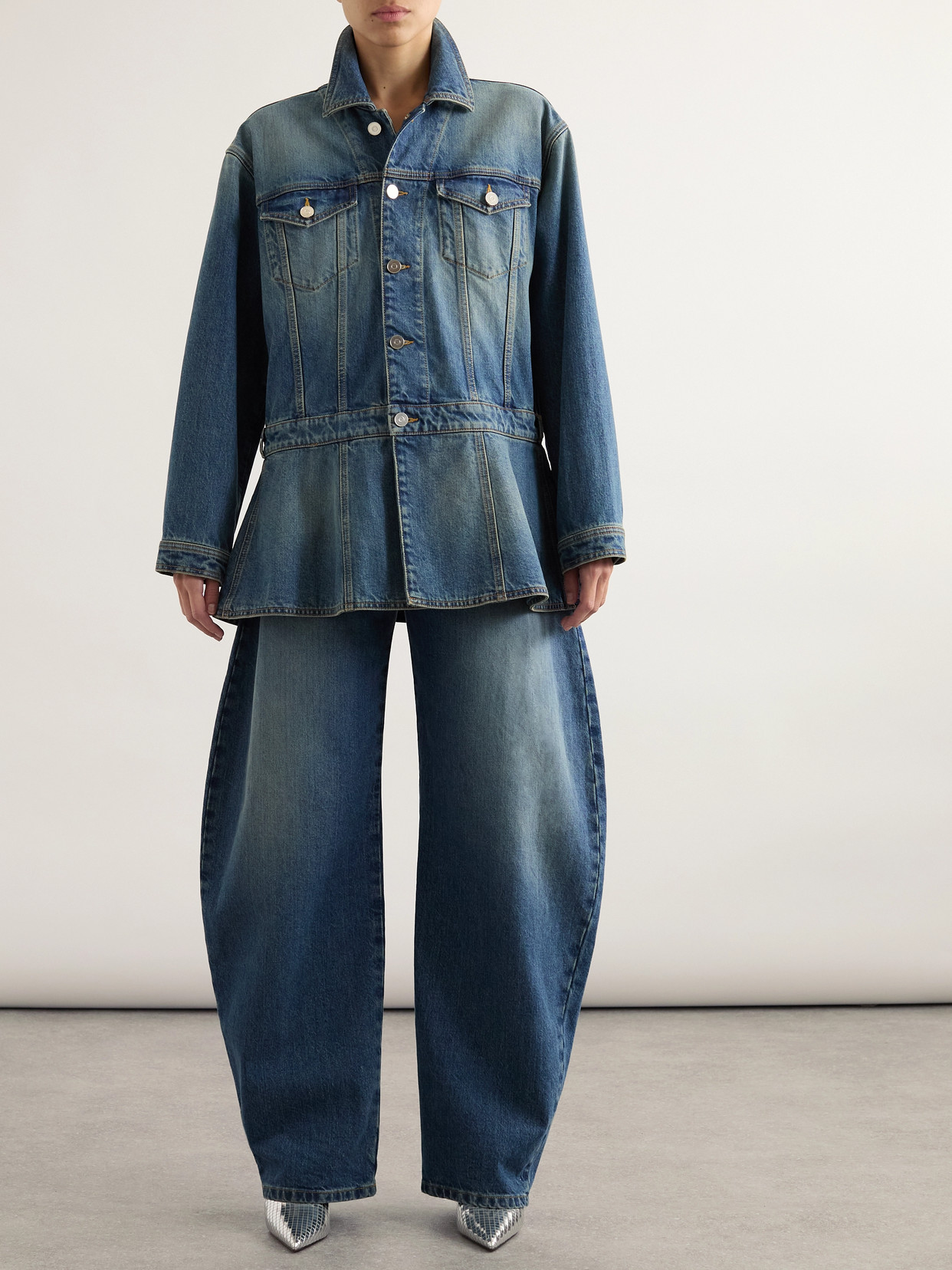 ALAÏA HIGH-RISE BARREL-LEG JEANS