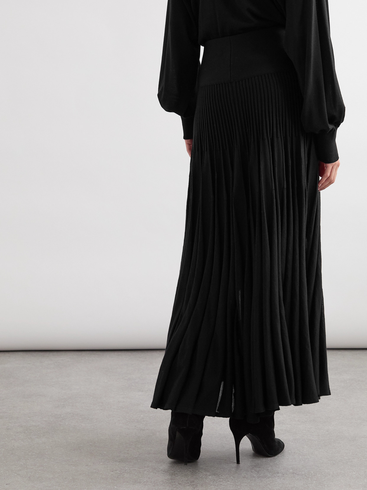 Alaïa Pleated Wool Midi Skirt In Black