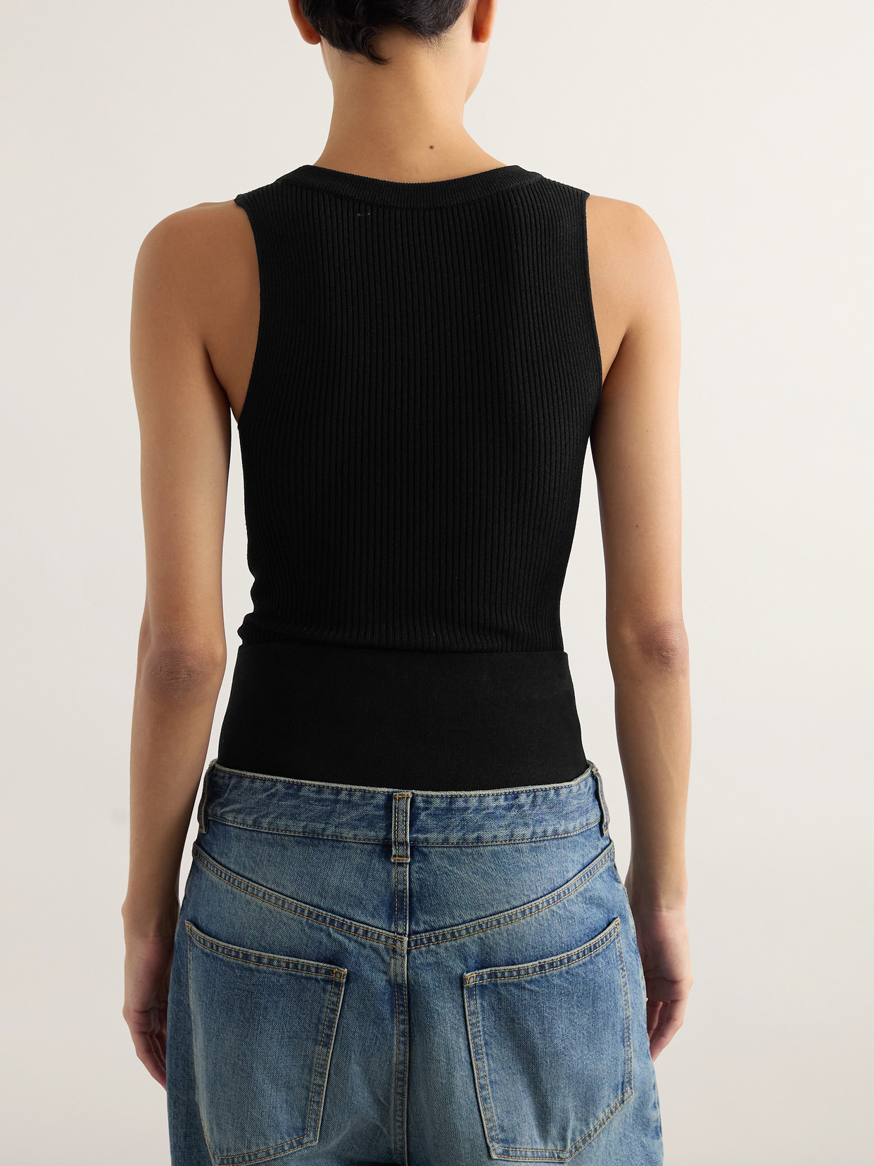 Alaïa Ribbed Texture Scoop Neck Sleeveless Body In Black