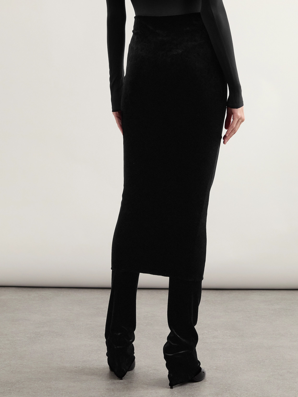 ALAÏA LAYERED STRETCH-VELVET STRAIGHT-LEG PANTS