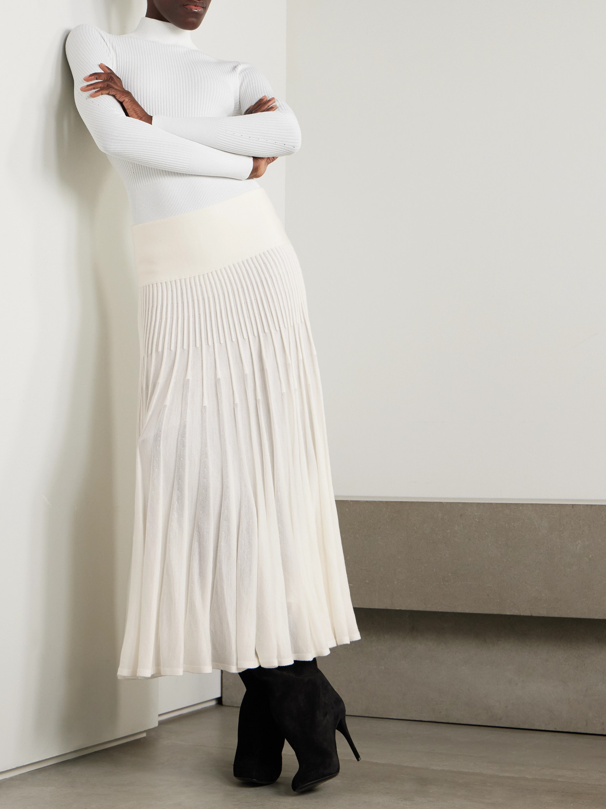 Alaïa Pleated Wool Midi Skirt In White