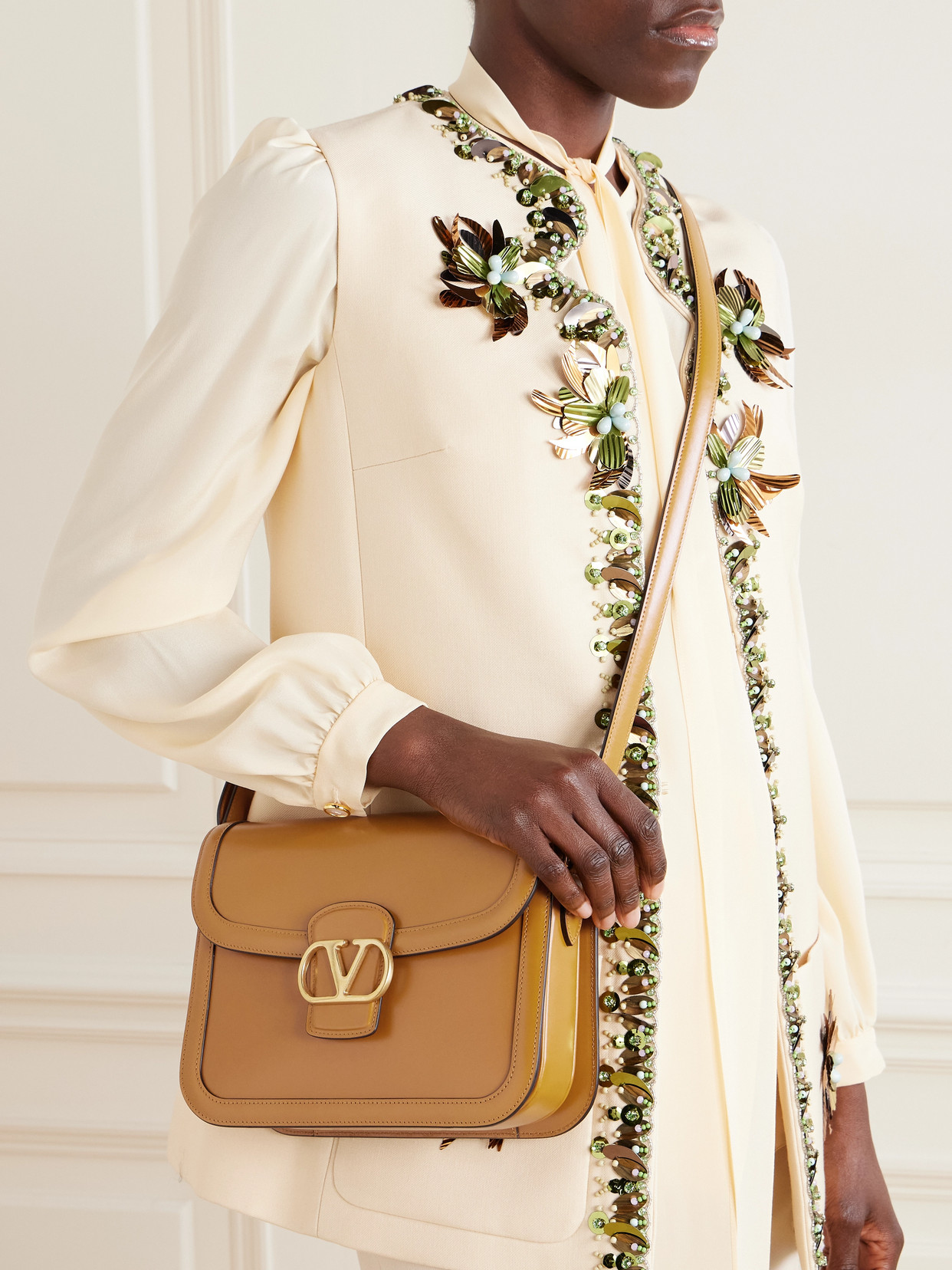 Valentino Garavani Valentino 9to5 Foldover Top Shoulder Bag In Brown