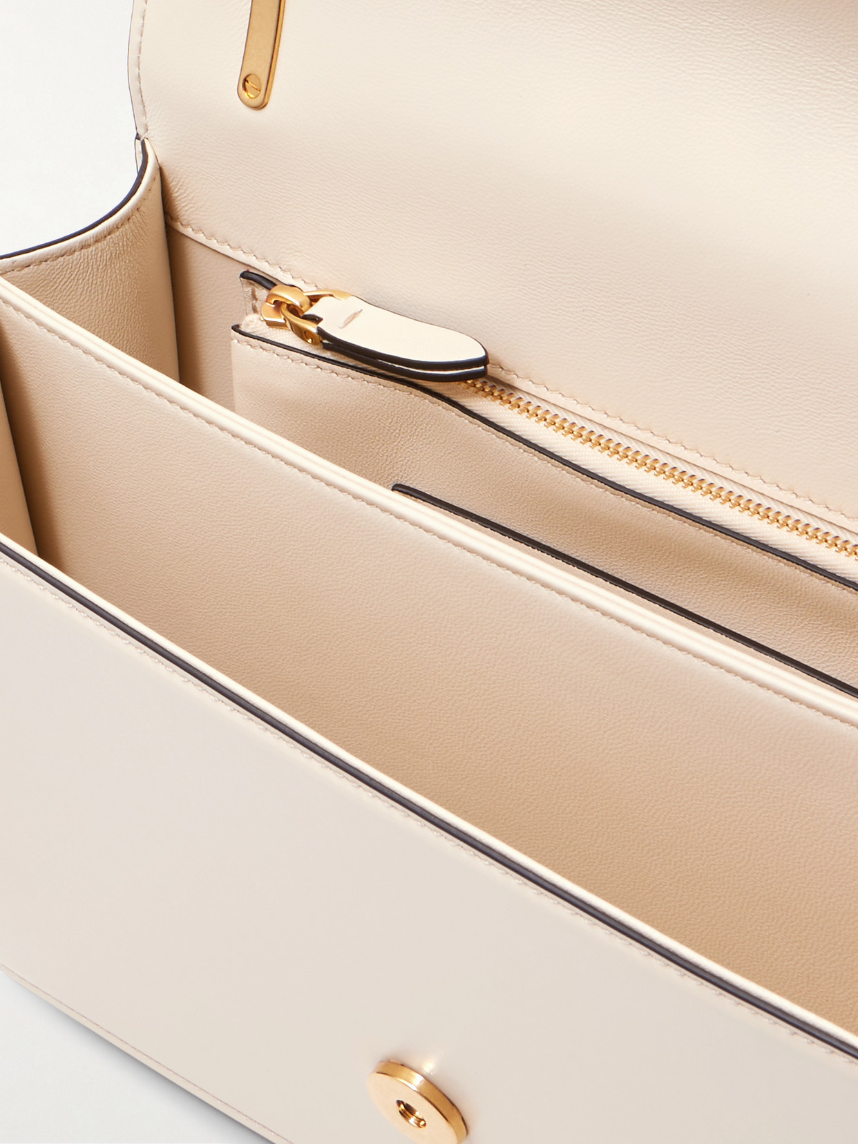 Valentino Leather Shoulder Bag Chain Strap In White