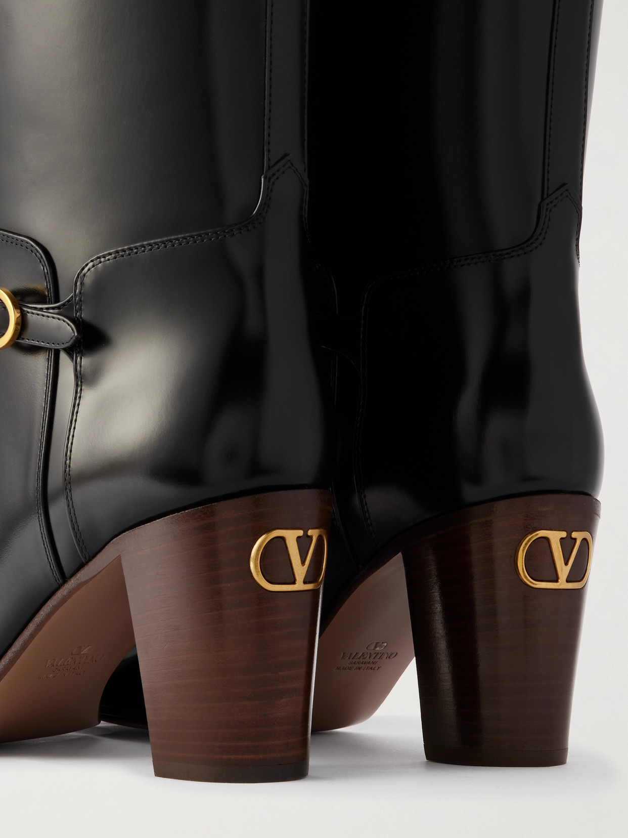 Valentino Garavani Pattie 75 Buckle-embellished Leather Boots In Black