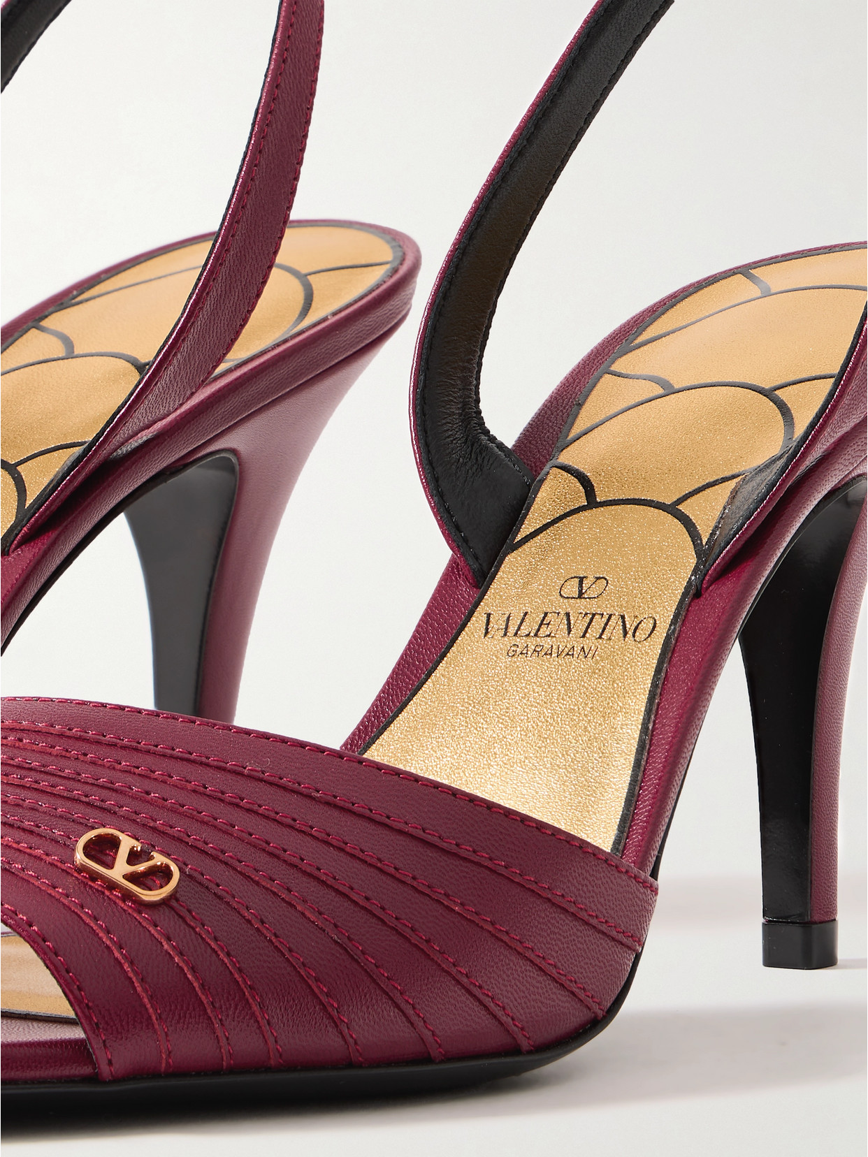 Valentino Ladycrush Stiletto Heel Sandal T85 In Burgundy