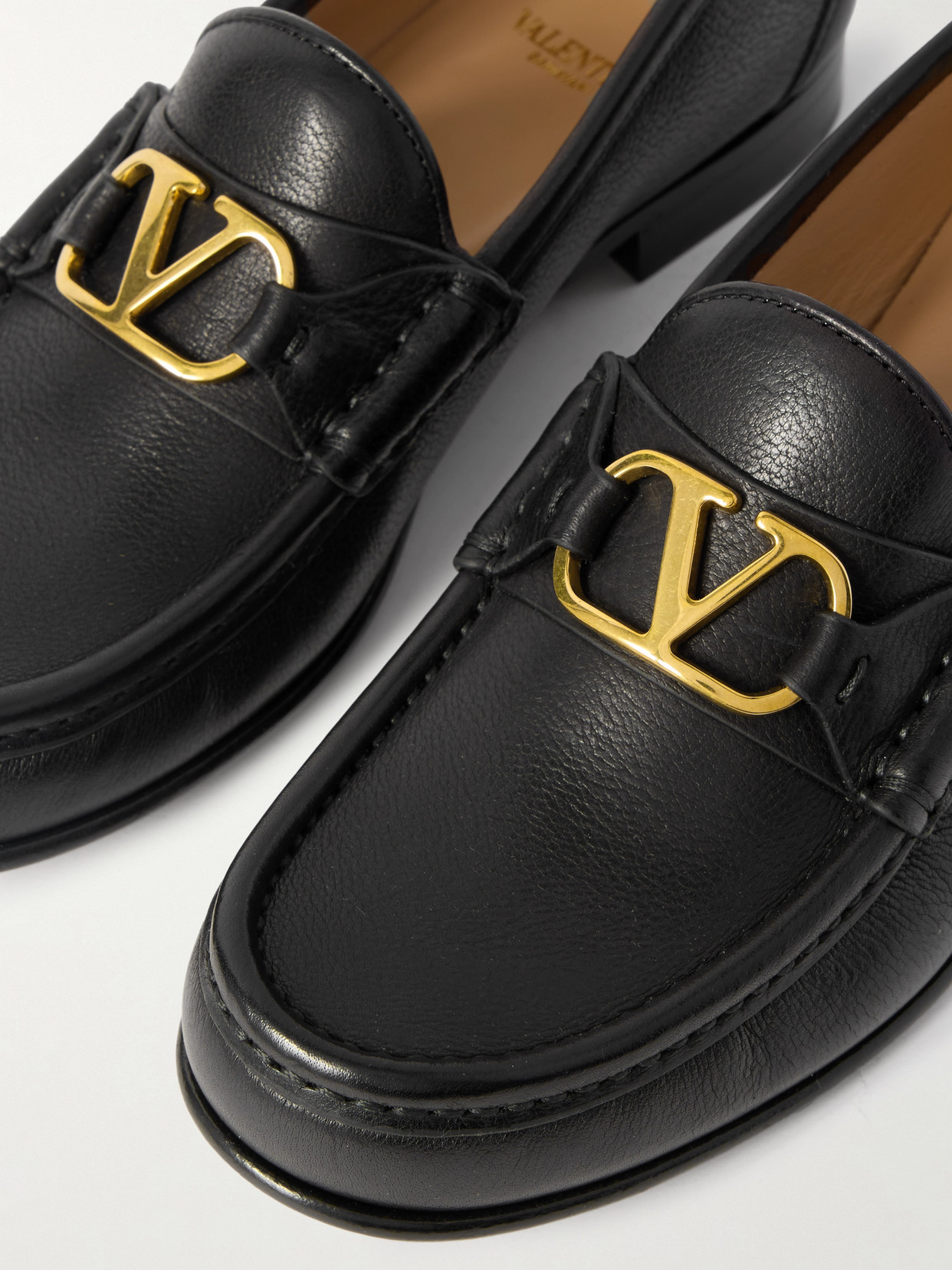 Valentino Vlogo Signature 20 Leather Loafers In Black