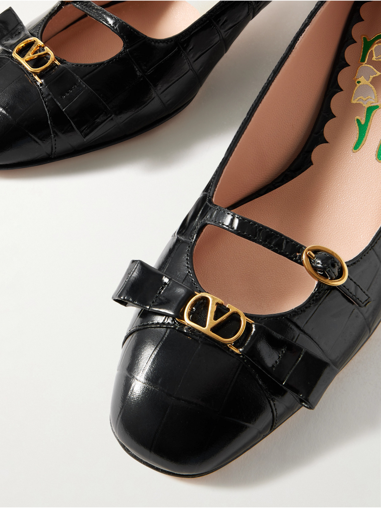 Valentino Garavani Bow Detail Black Crocodile-embossed Leather Heels In Black