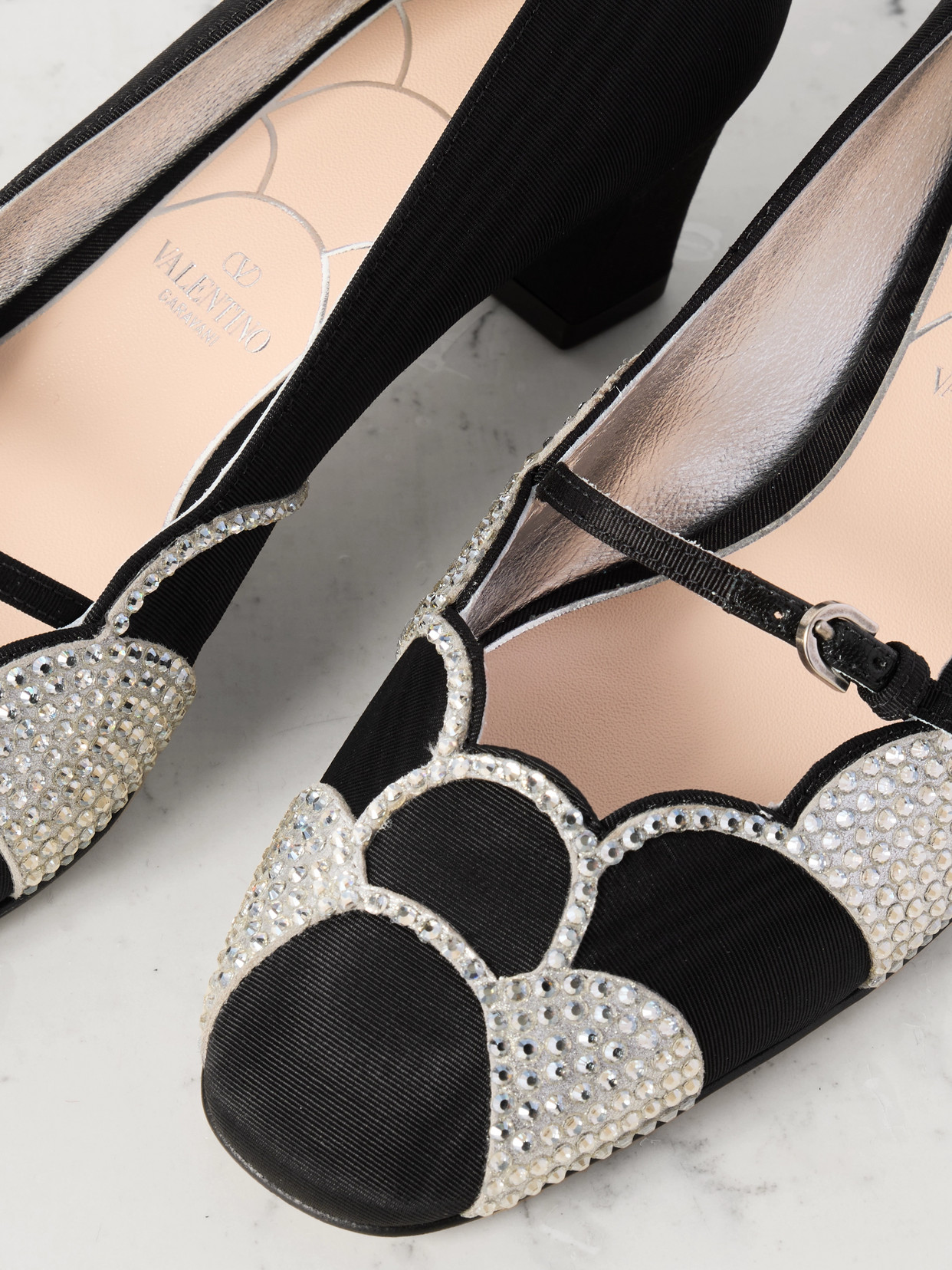 Valentino Garavani Women Black Fabric Bowow Pumps In Black