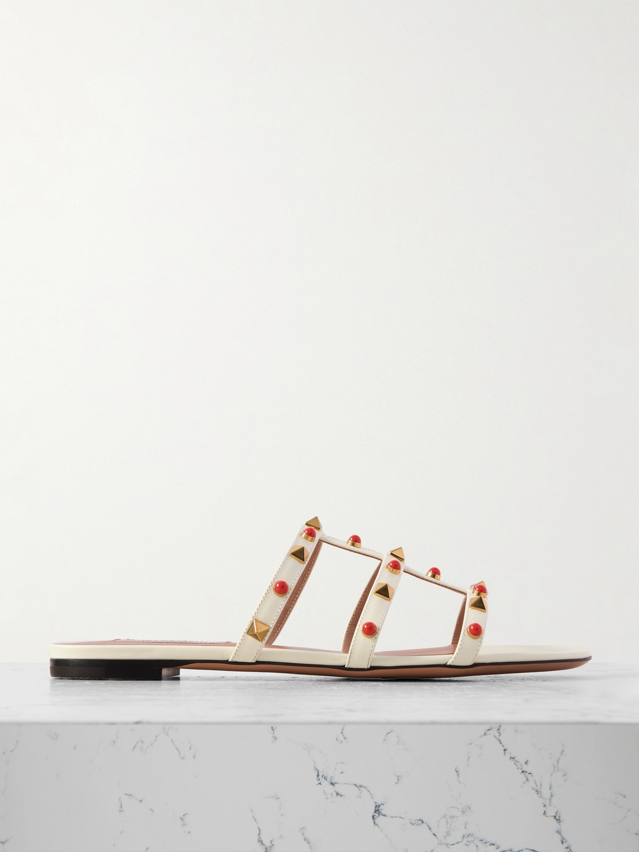 Valentino Garavani Rockstud Leather Slides In Ivory