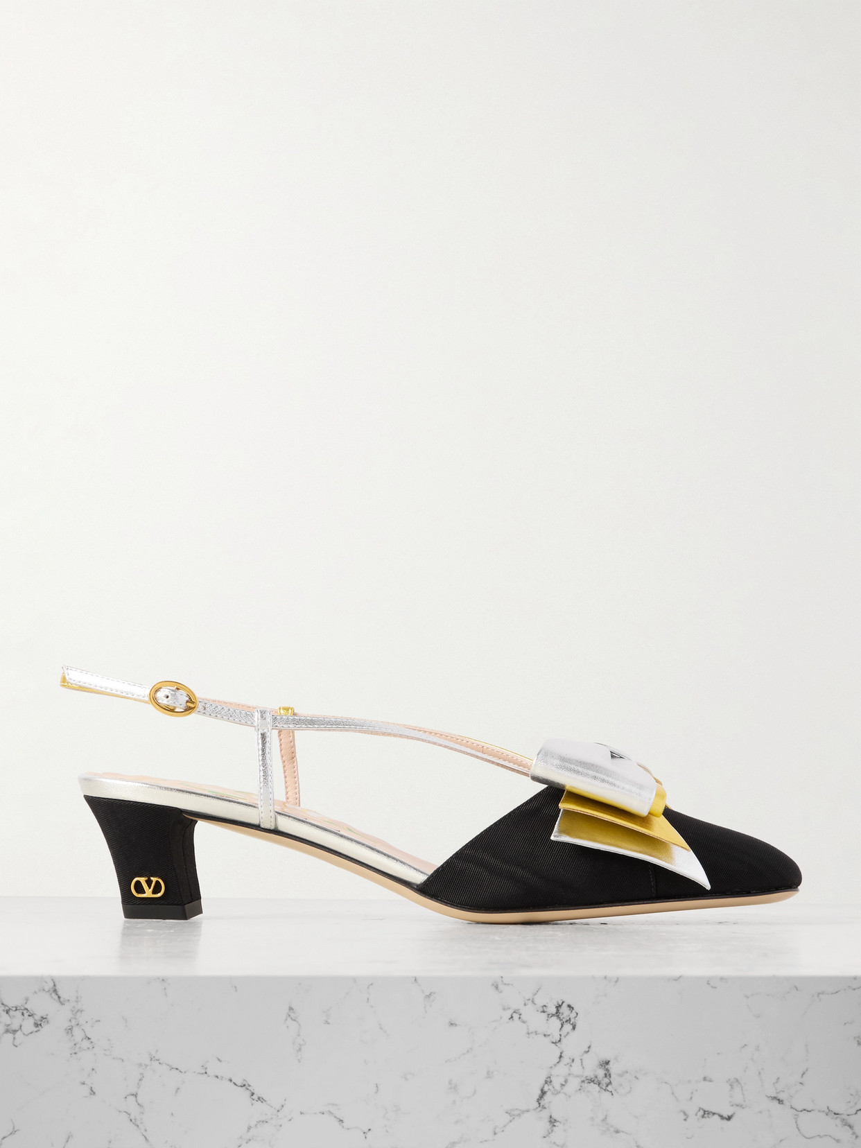 Valentino Garavani Bowow T. 45 Mid Heel Pumps In Black