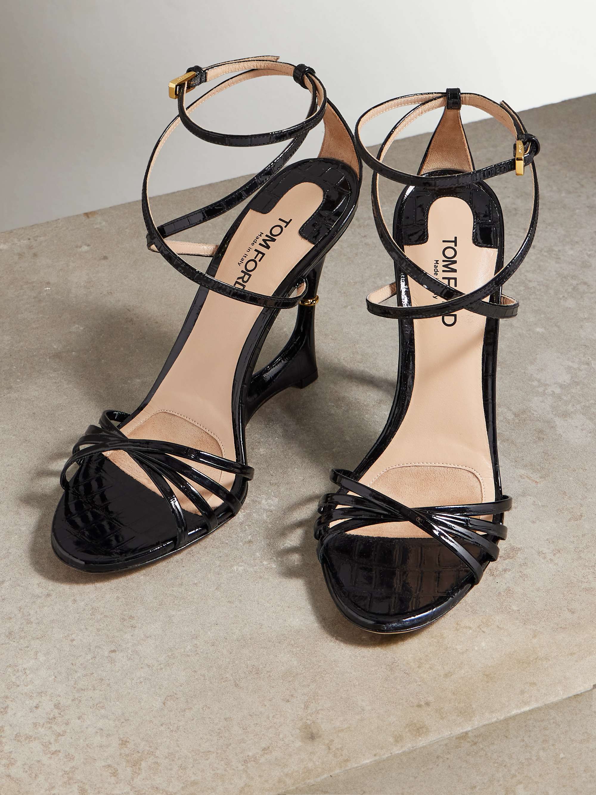TOM FORD 
