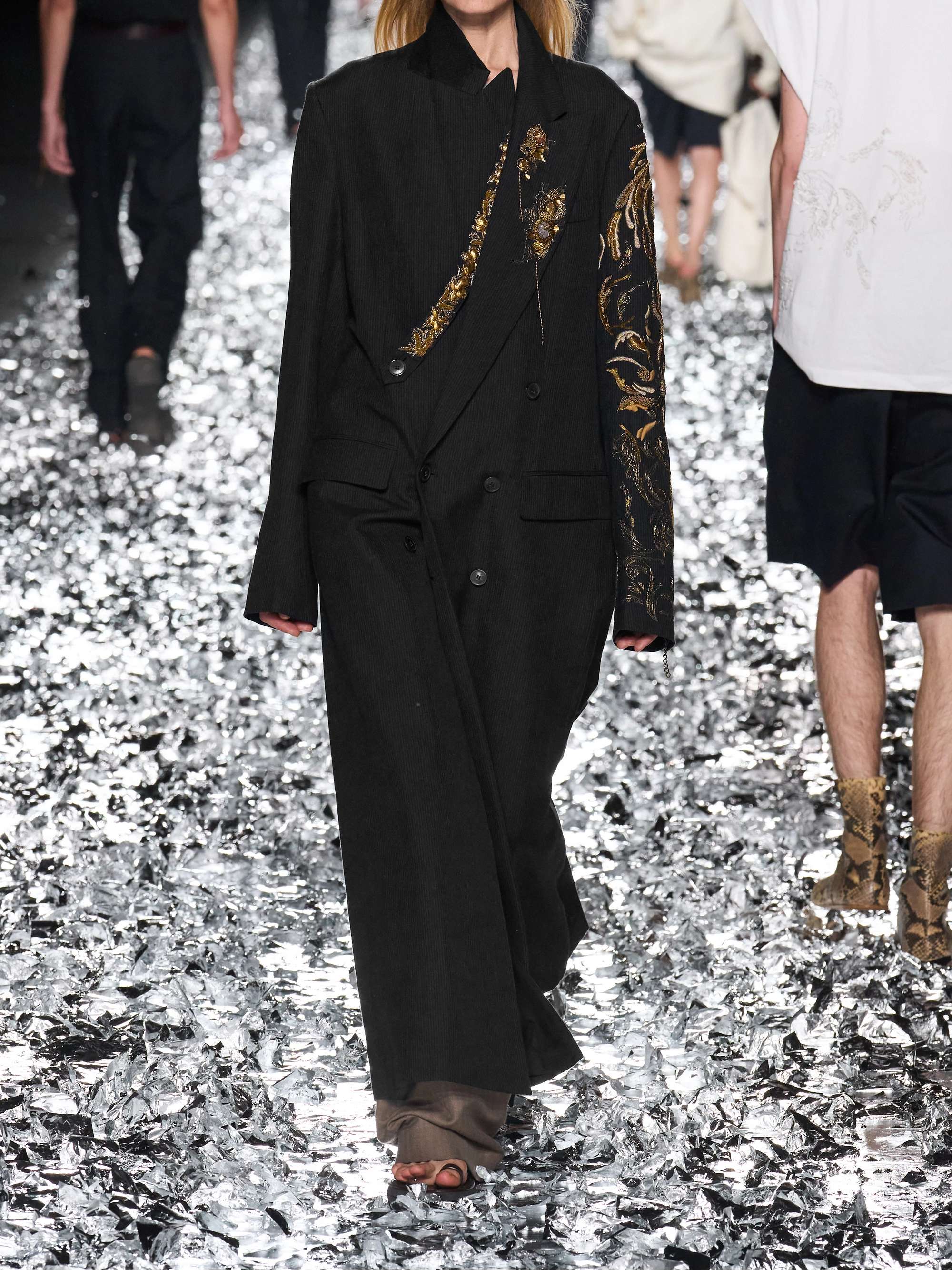 DRIES VAN NOTEN 
