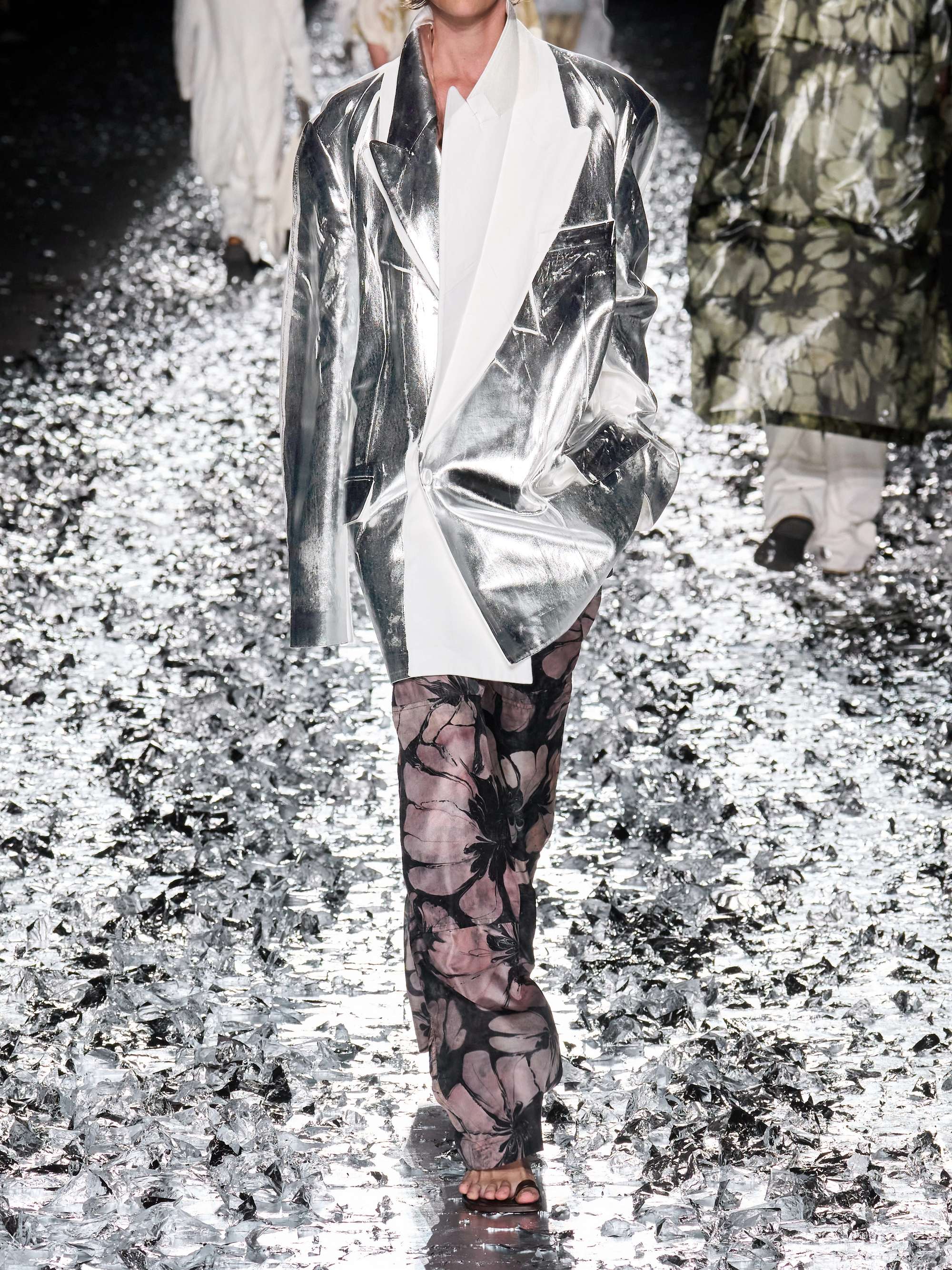 DRIES VAN NOTEN 
