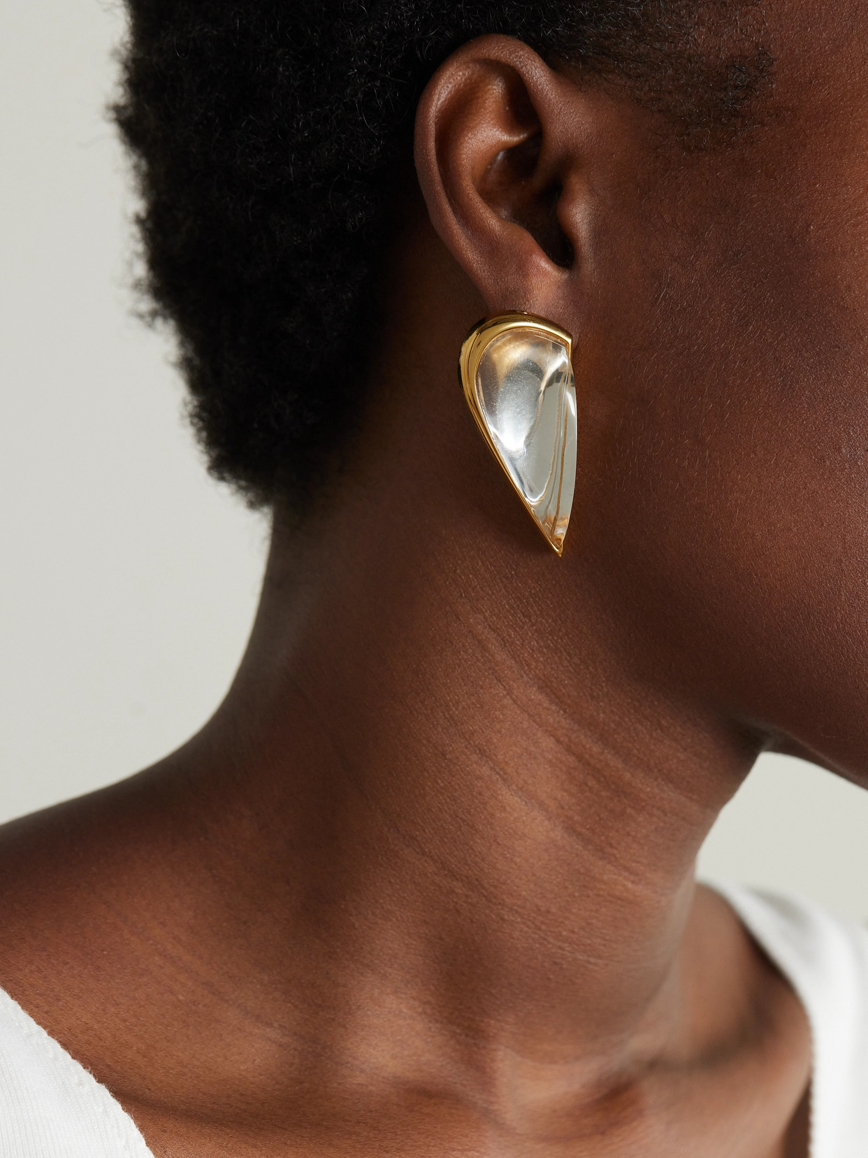 Alaïa Resin-detail Demi Le Coeur Bombe Earrings In Gold
