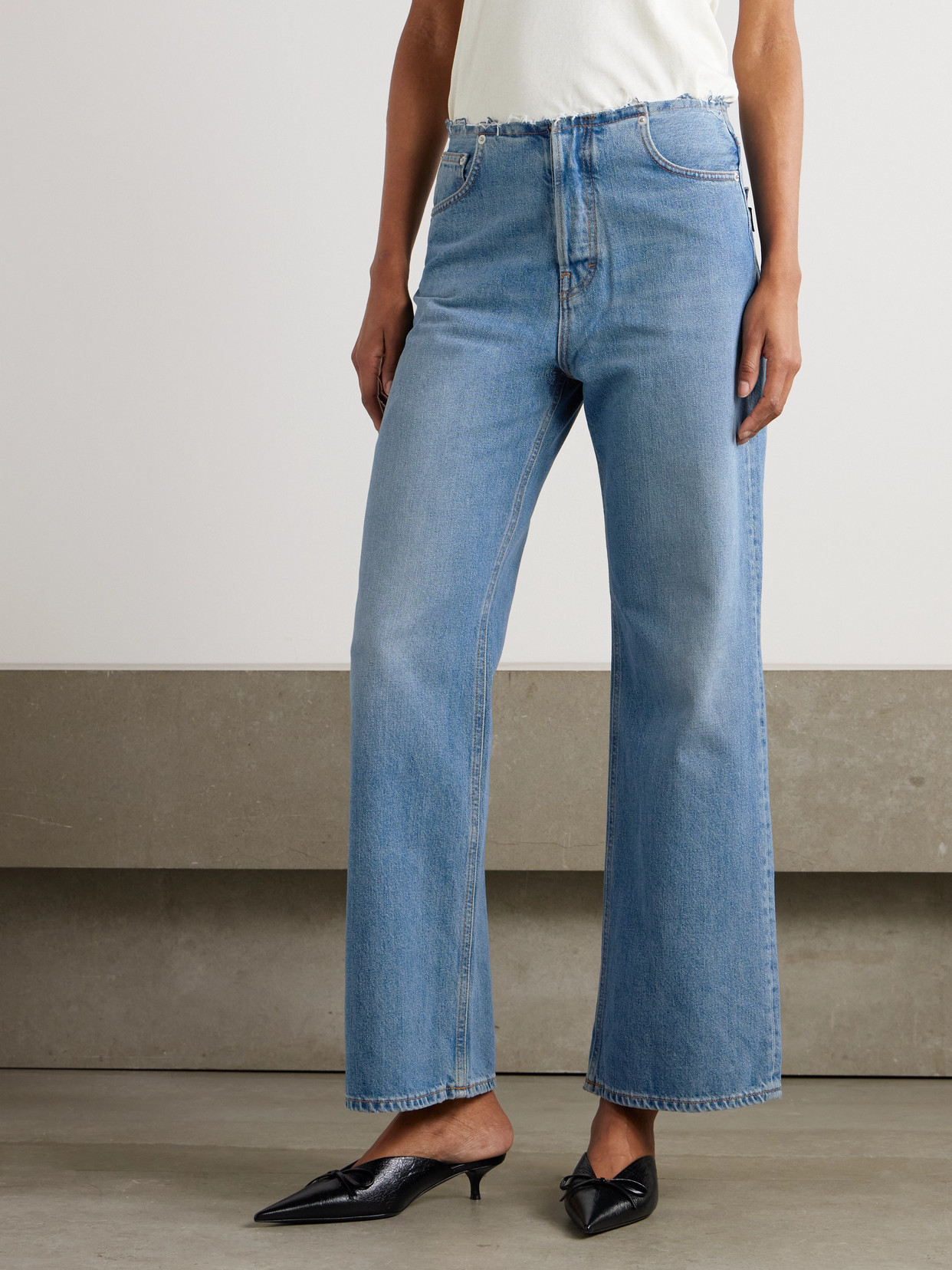 Korea Wb Distressed Boyfriend Jeans