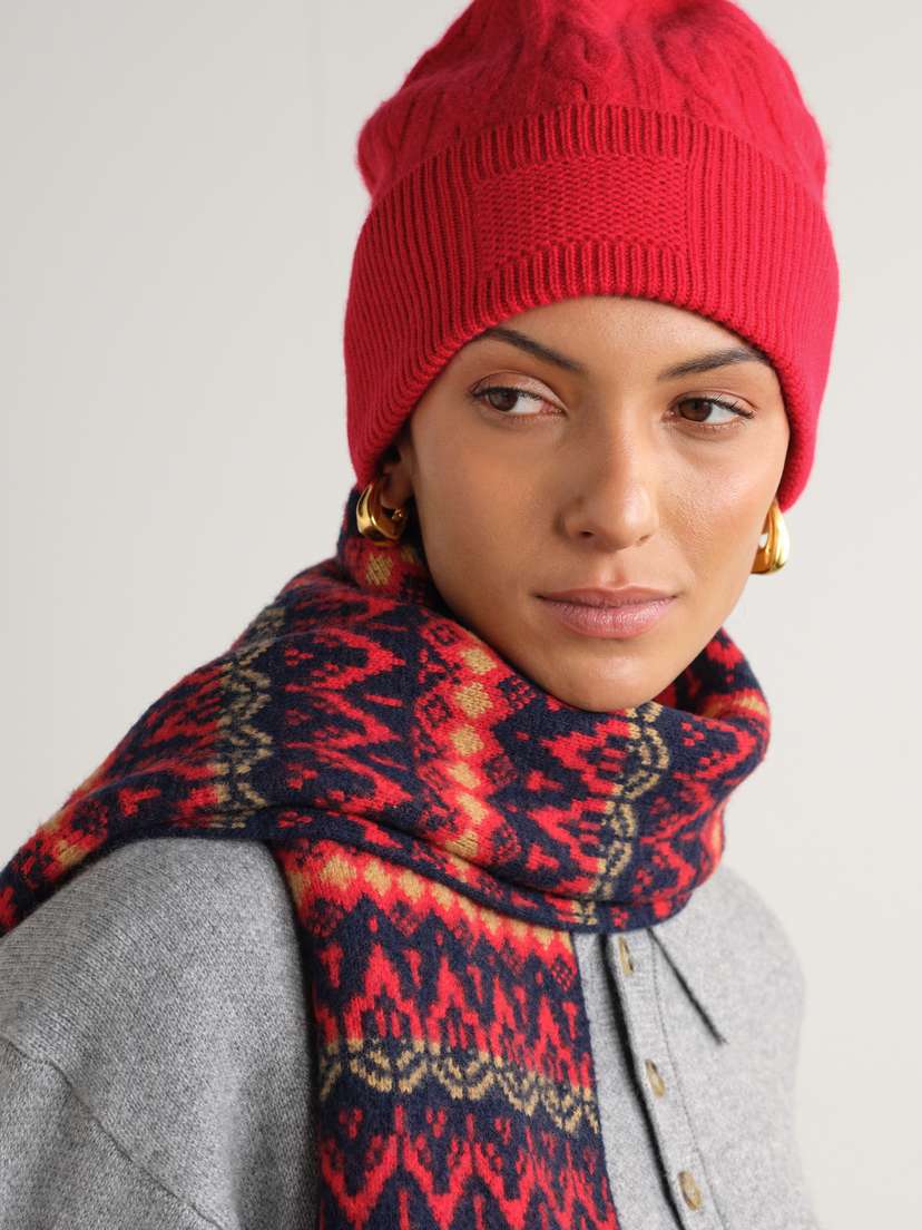 Cable-knit Cashmere Beanie | Image | 1