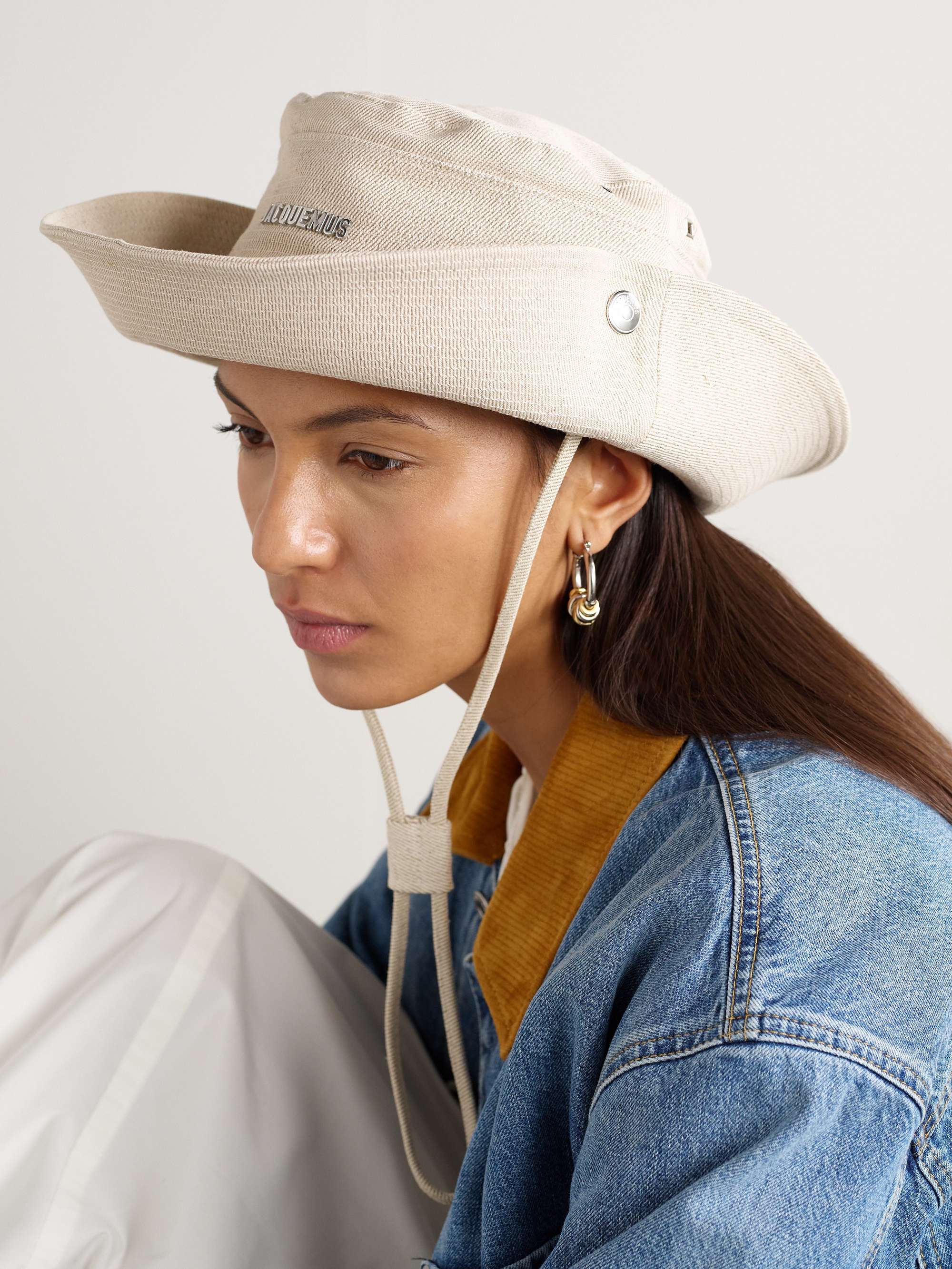 JACQUEMUS 