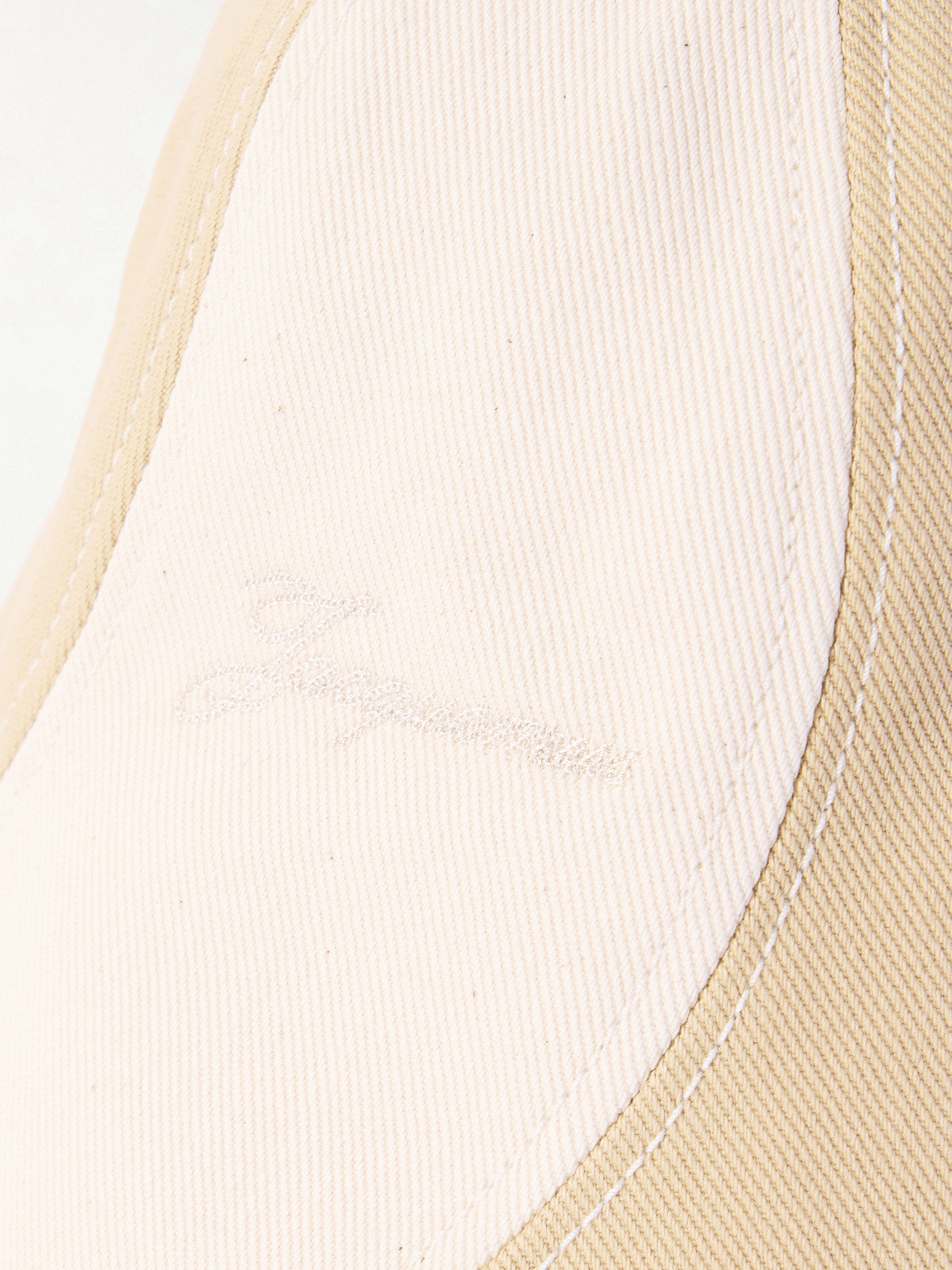 Jacquemus Le Bob Gelato Bucket Hat Beige And Off White In Off-white