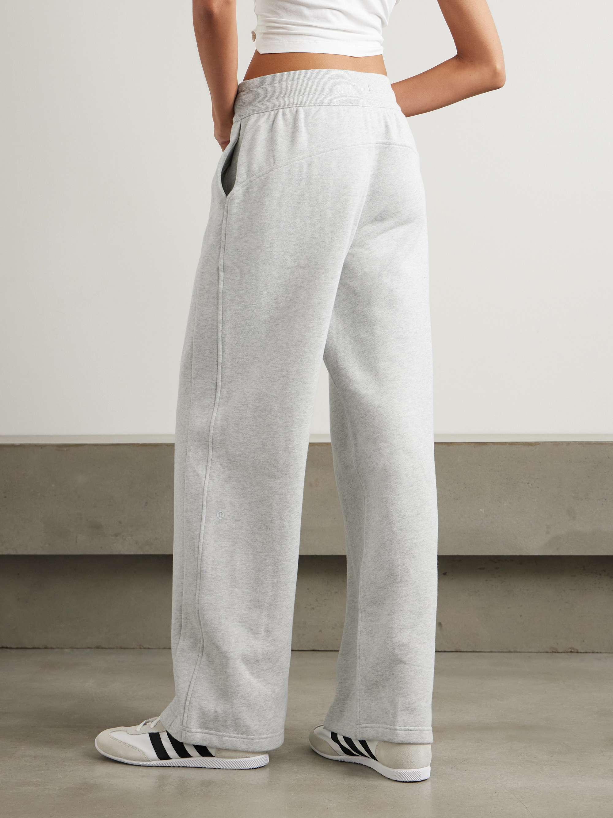 LULULEMON 