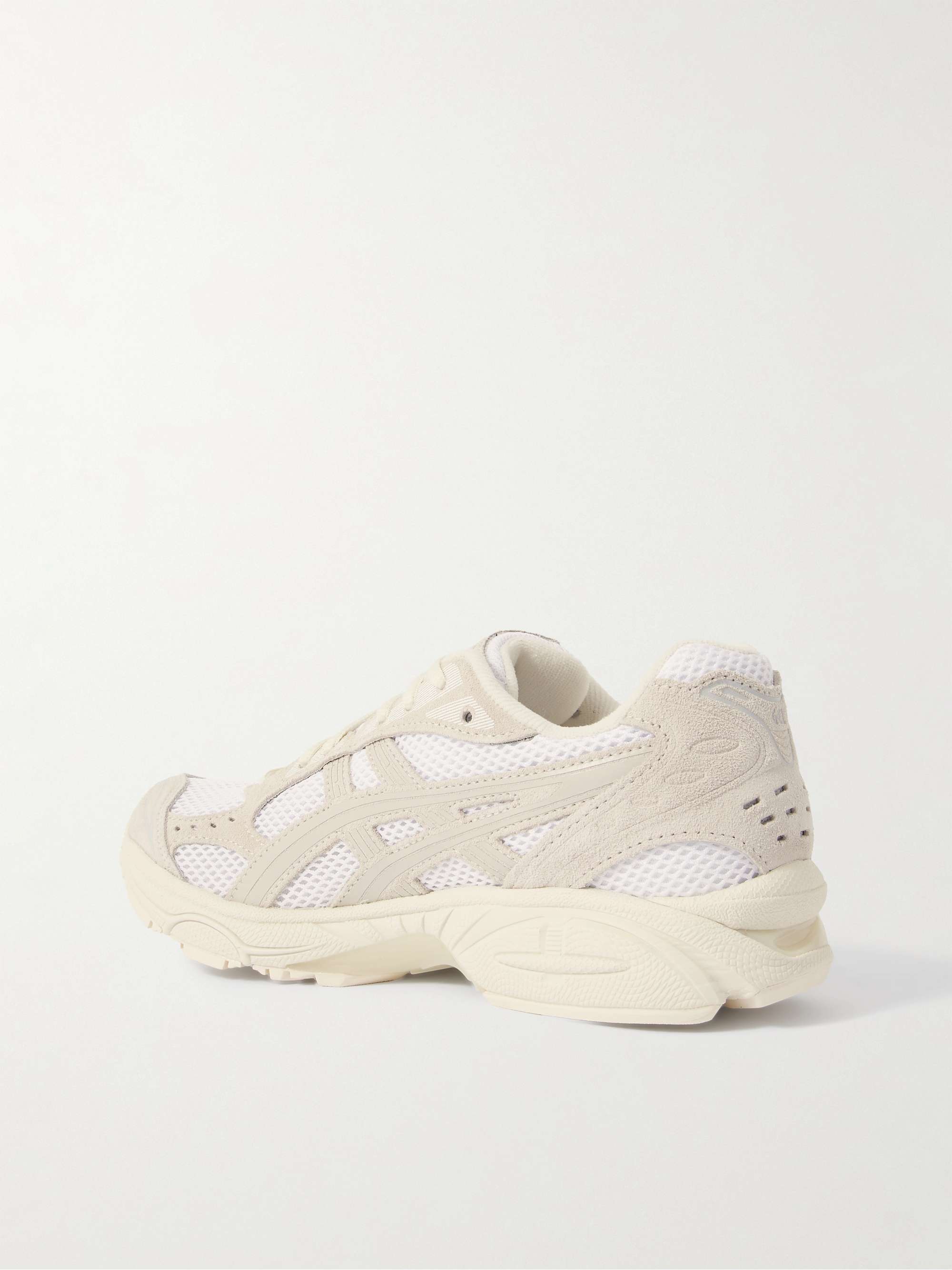 ASICS 