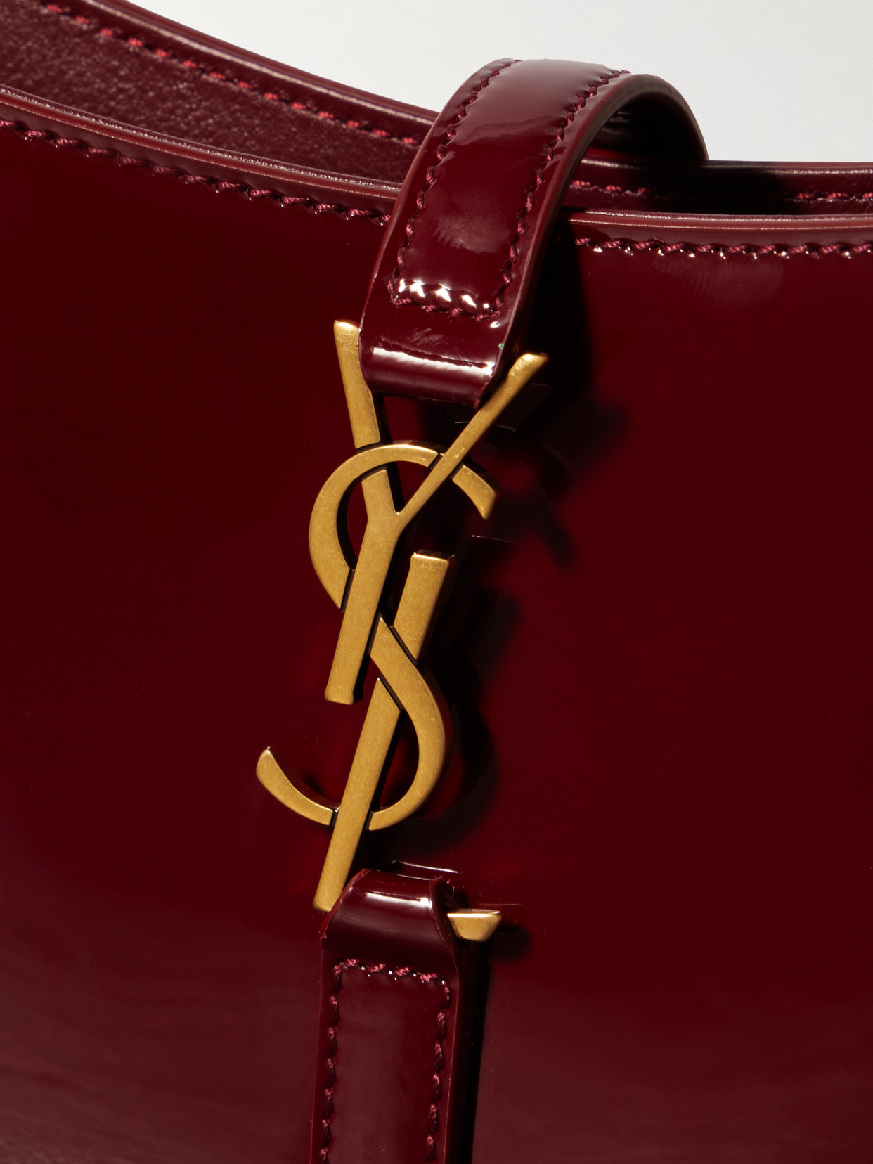 Saint Laurent Shoulder Bags In Red