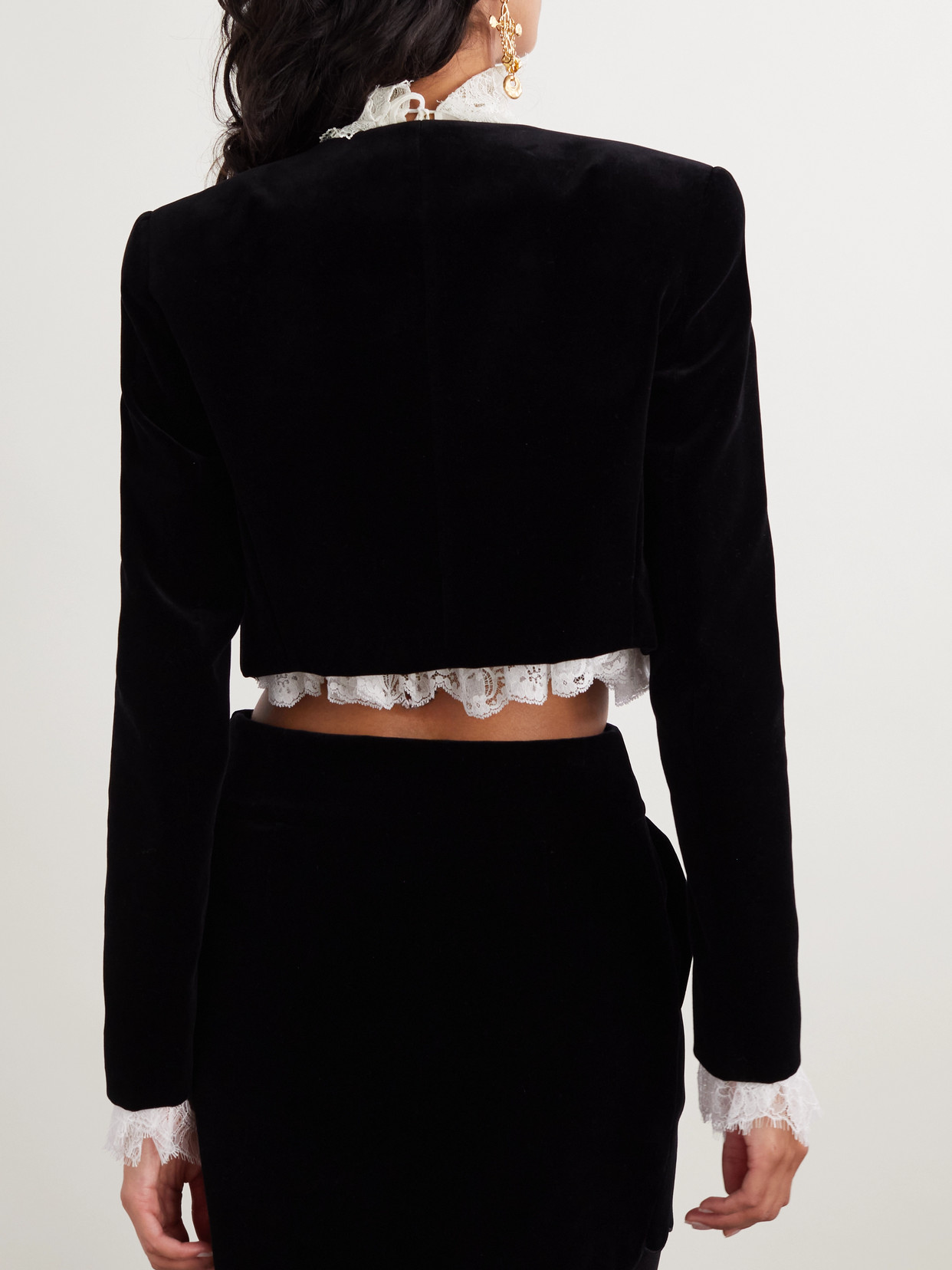 Chloé Cropped Scalloped Silk-velour Jacket In Black