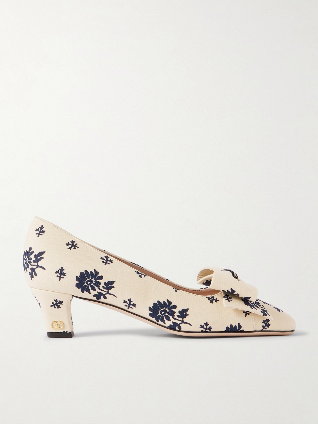 Valentino Garavani Bowbow 45 Bow-embellished Floral-print Twill Pumps In Cream
