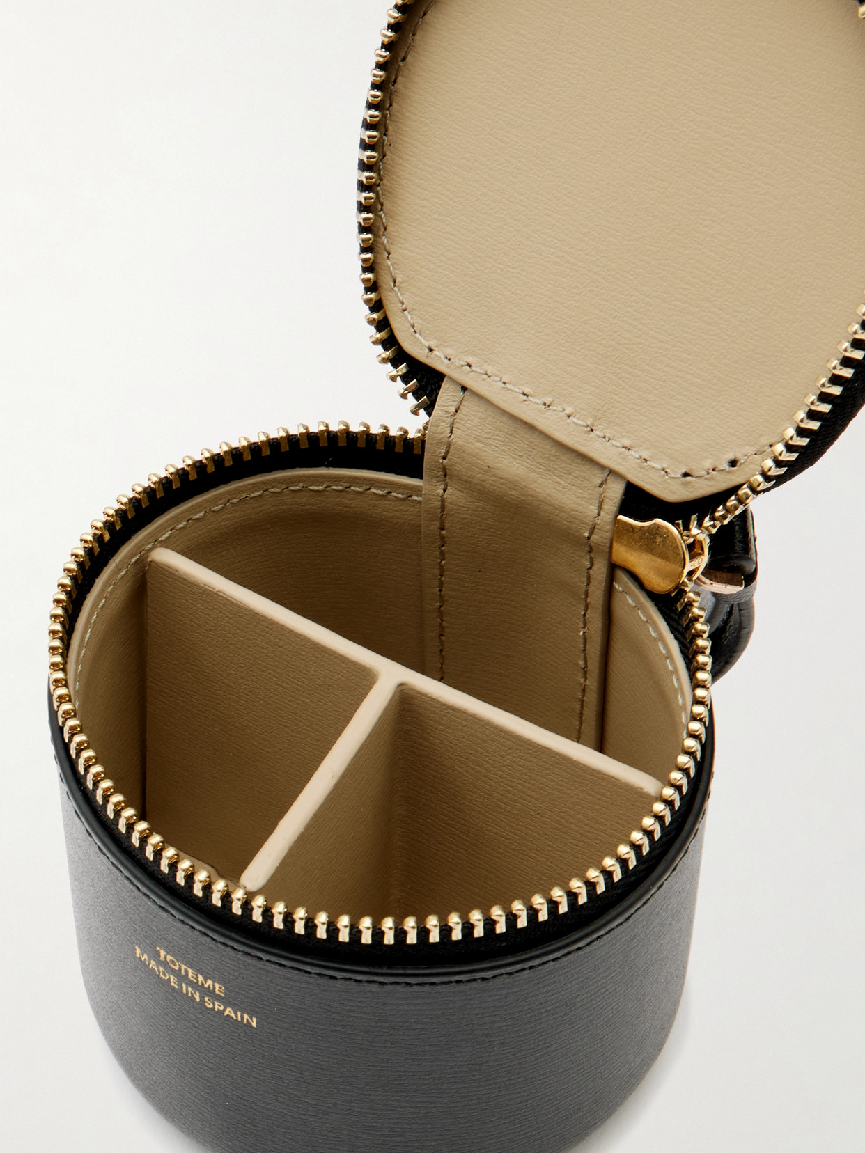 Totême Textured-leather Jewelry Case In Black