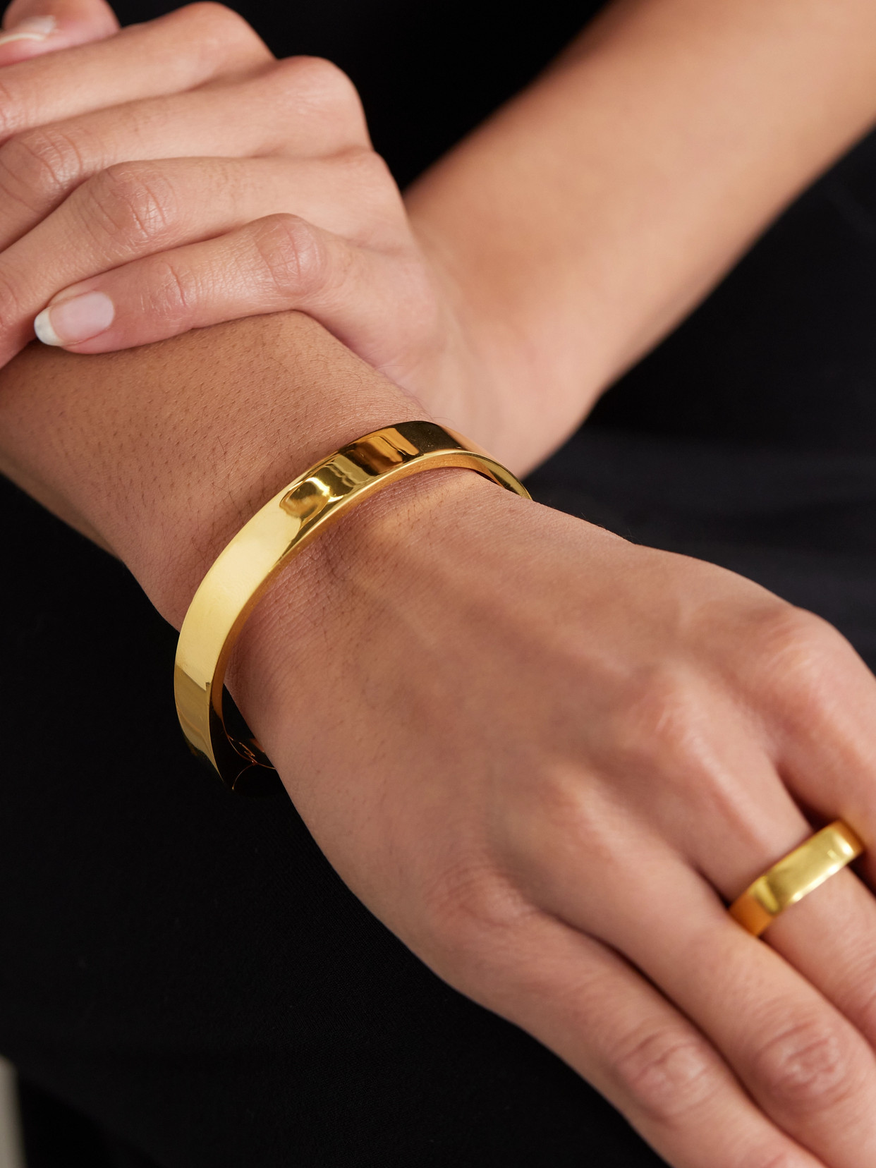 Totême Signature Gold-tone Bracelet In Gold