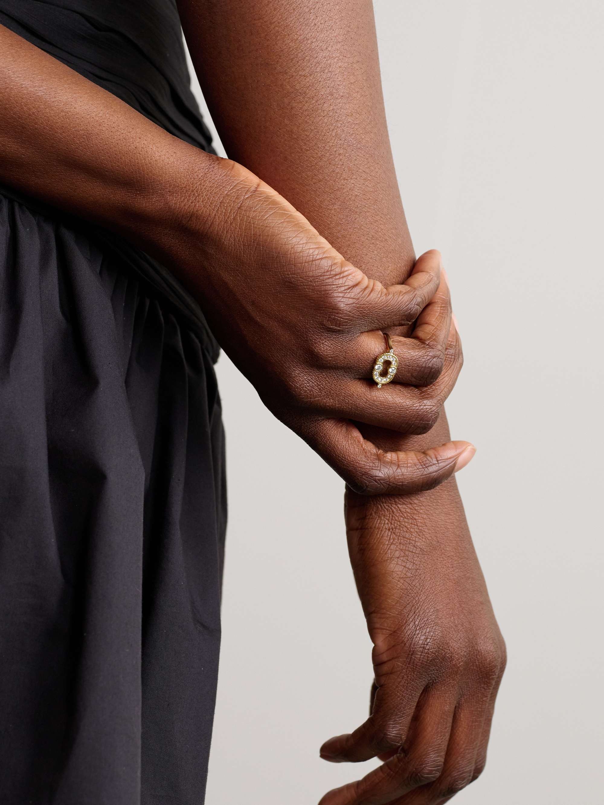VILTIER + NET SUSTAIN Magnetic 18-karat gold diamond ring
