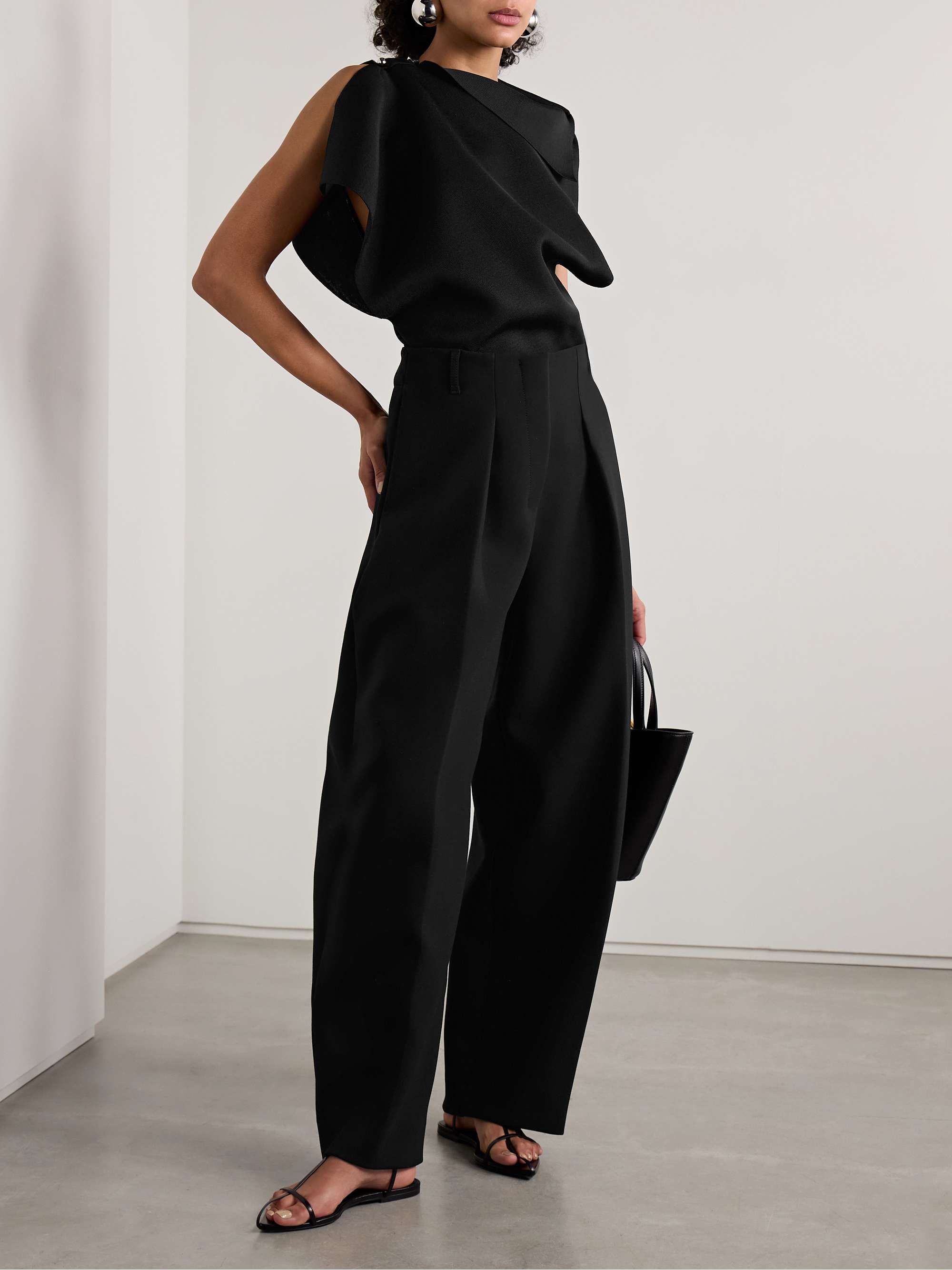 JACQUEMUS 