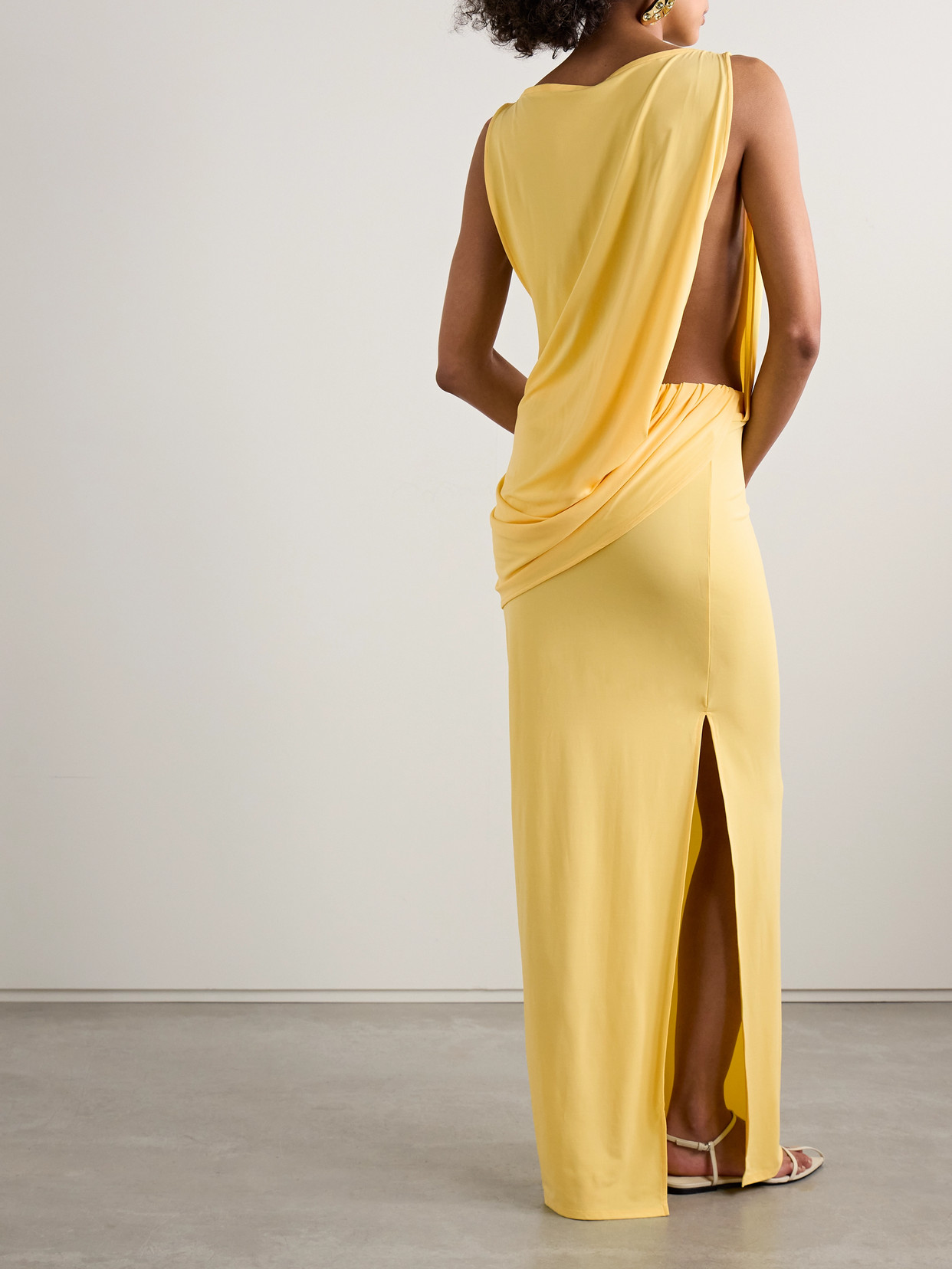 Jacquemus Peplo Stretch-jersey Maxi Dress In Yellow